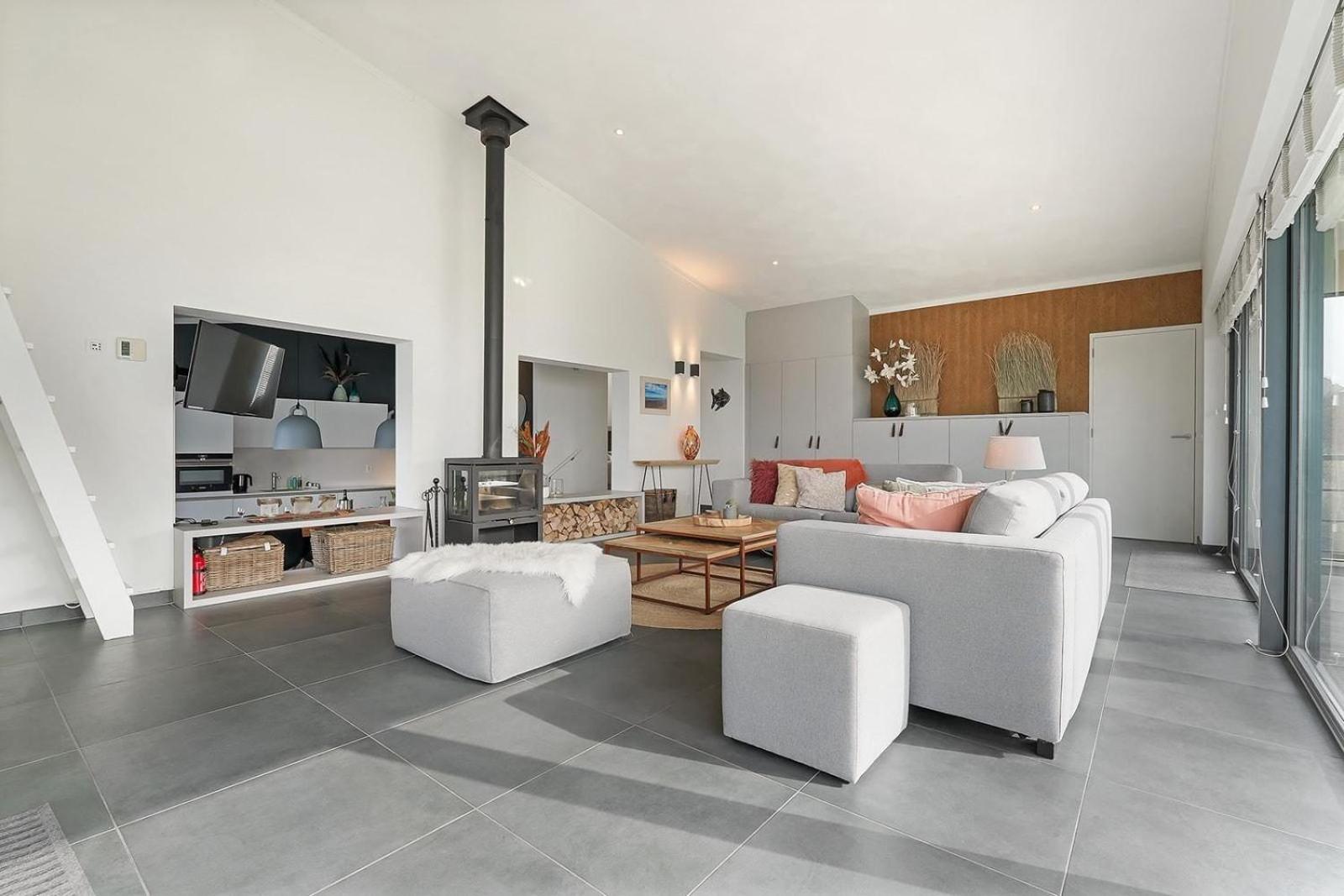 Villa Super VIP | 4 Pers. (Villa 5) with a jacuzzi; additional charges apply for usage view 4