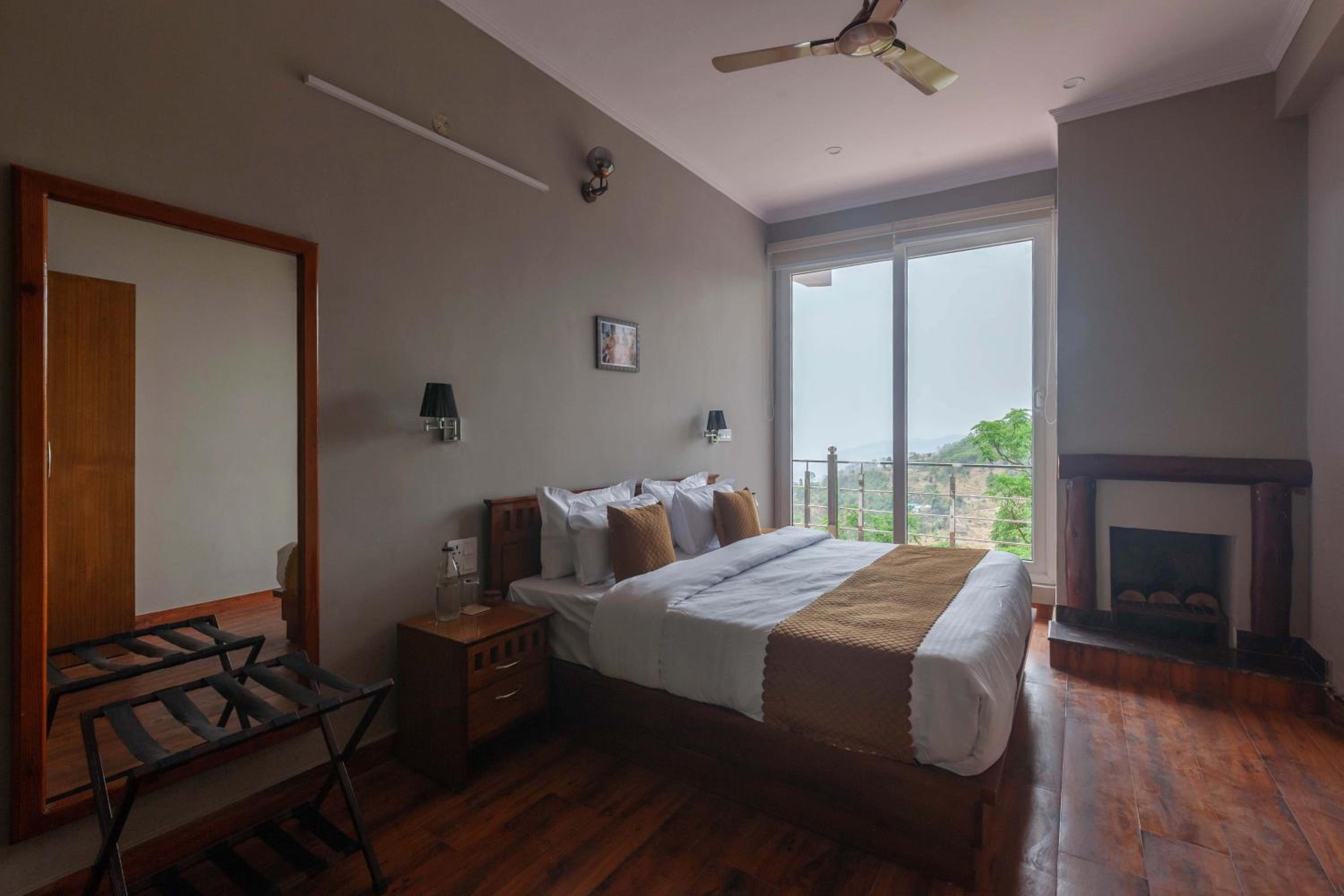 Alaya Stays Amara Dusk 4BHK Villa in Nainital view 2
