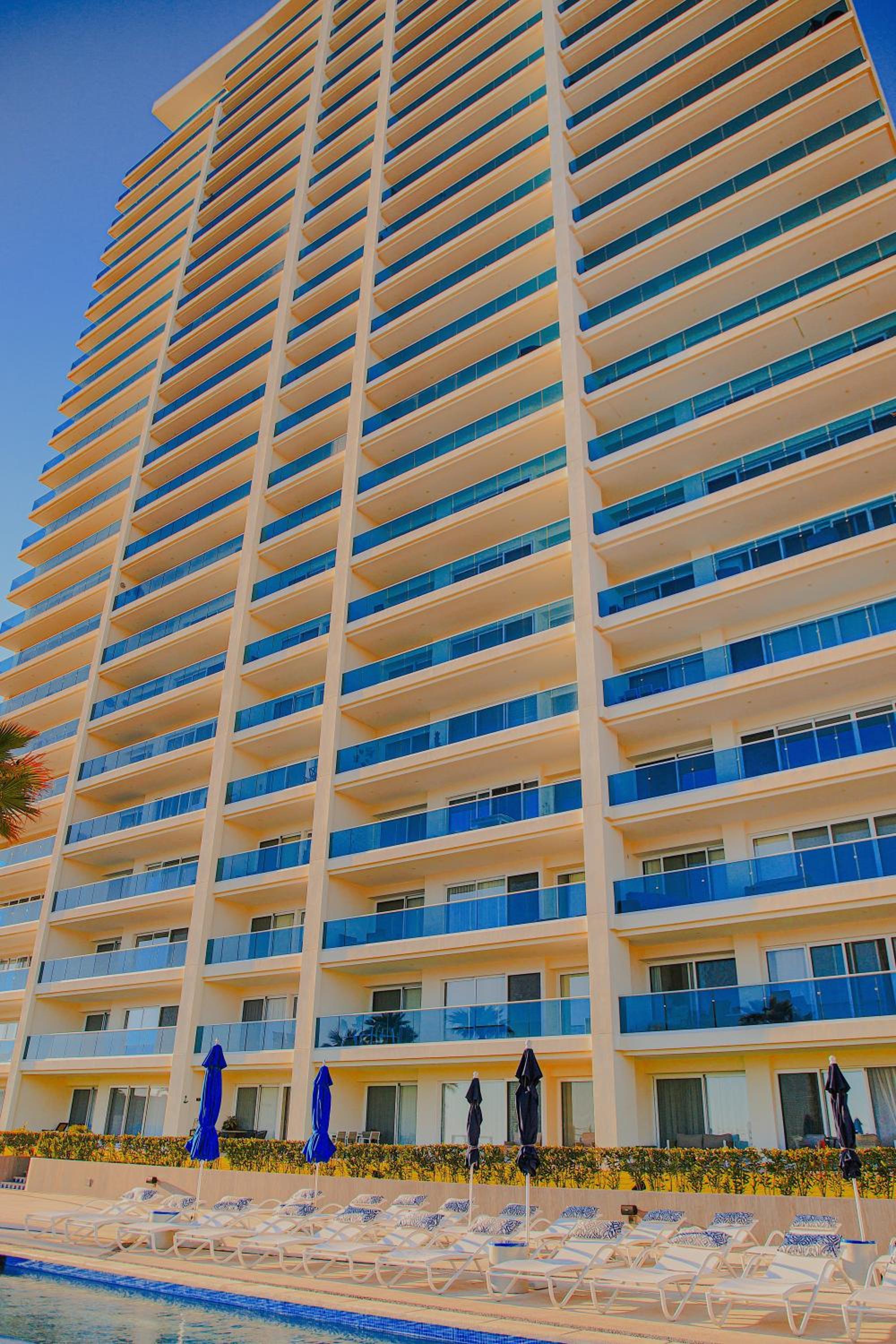 Beachfront 1-Bedroom Luxury Condominium at Encantame Towers - Viento 1103 view 2