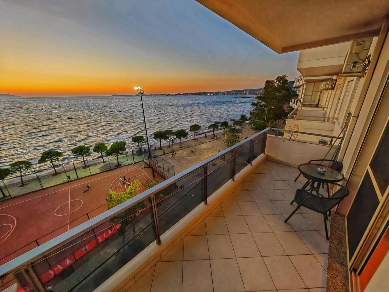 ASTA Apartments Free Private Parking