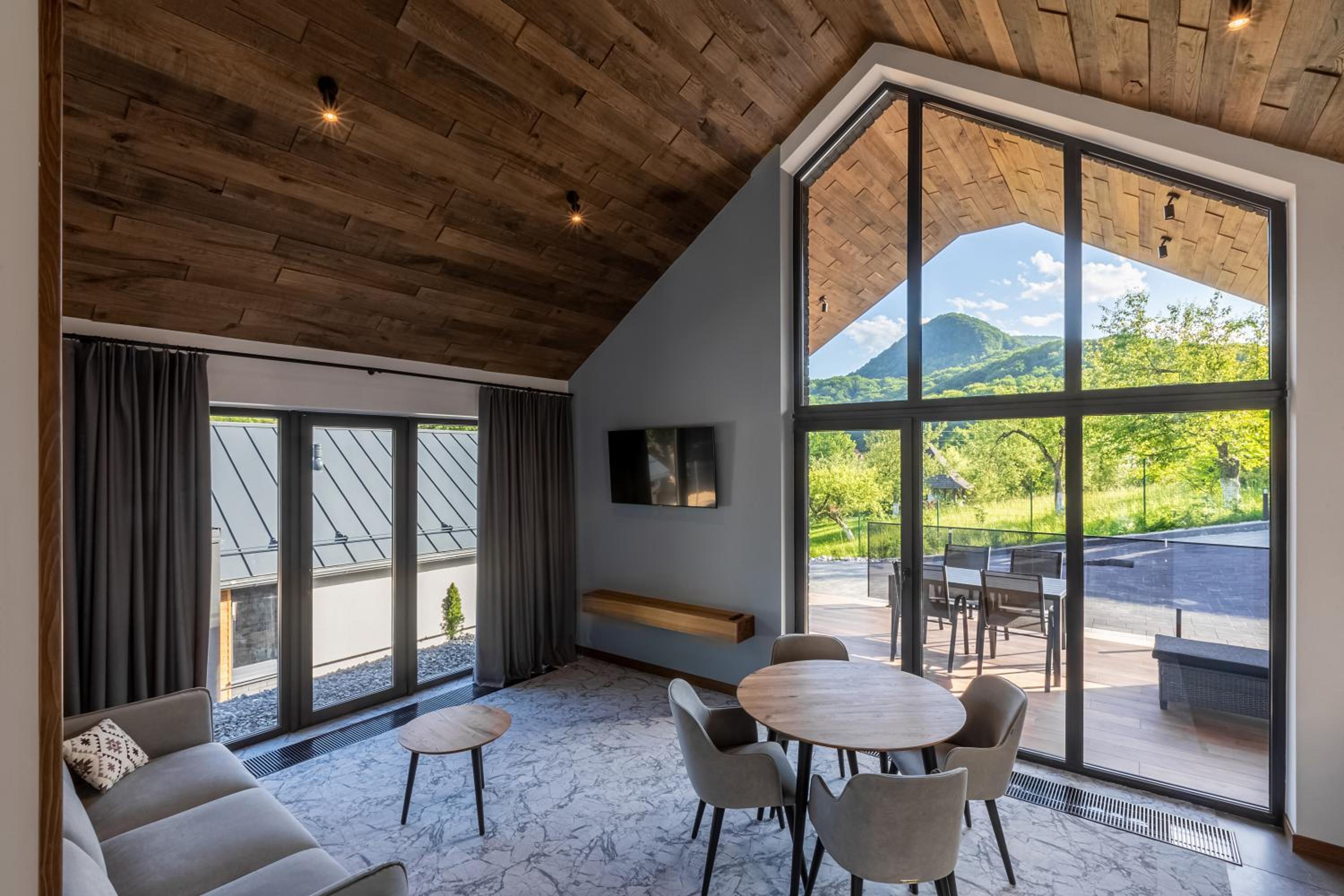 Apartel Villa Shayan