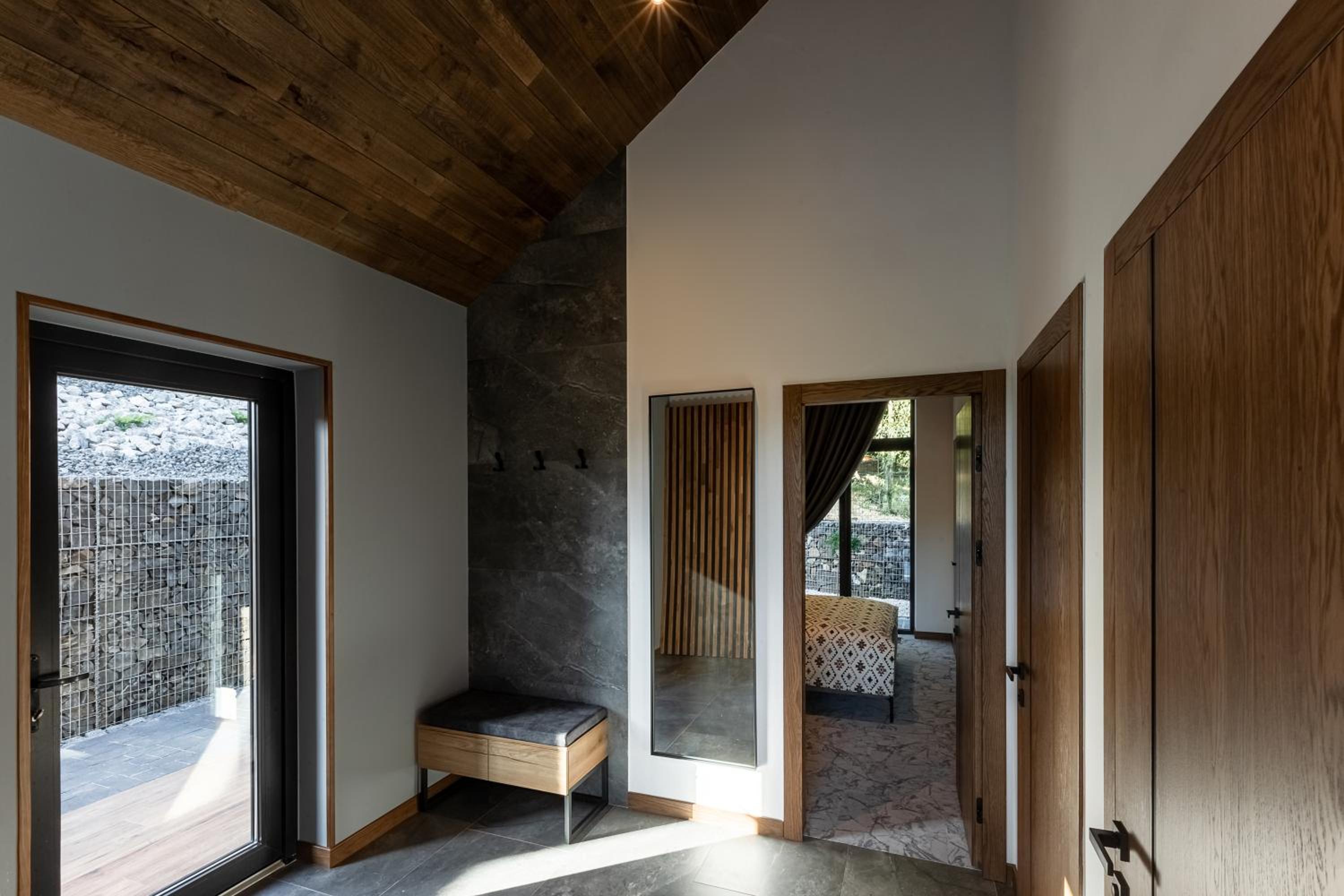 Apartel Villa Shayan