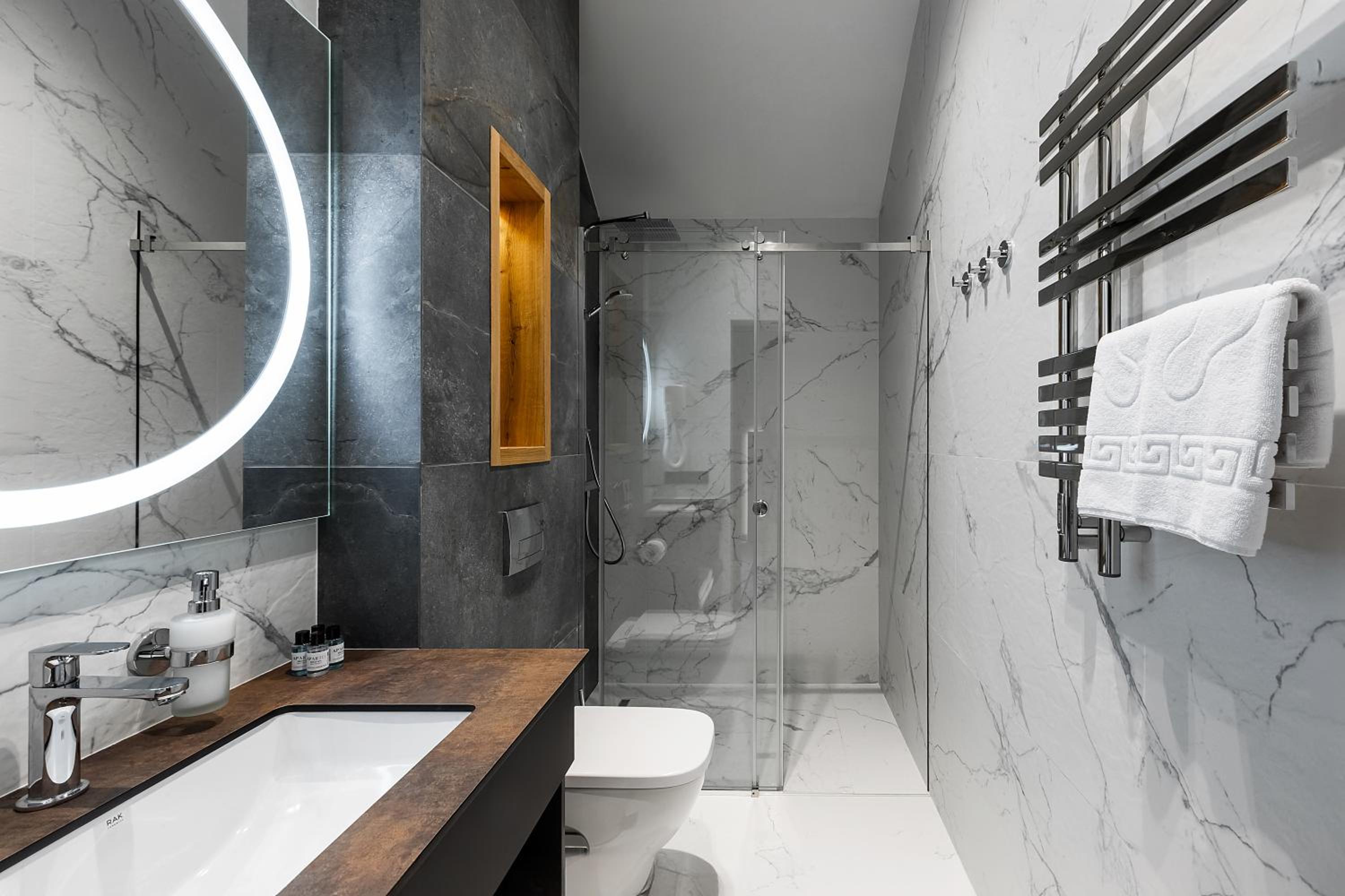 Apartel Villa Shayan