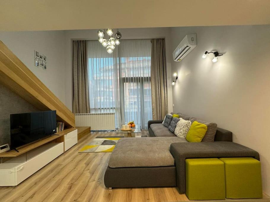 Modern Vitosha Maisonette with Garage