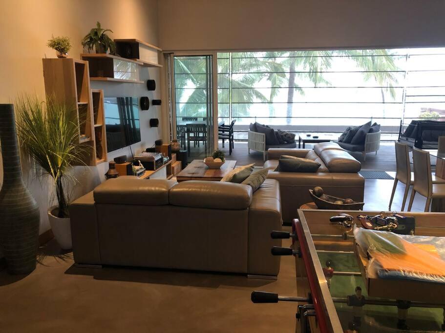 Beachfront Penthouse 3 bedrooms - Grand Baie Mauritius view 3