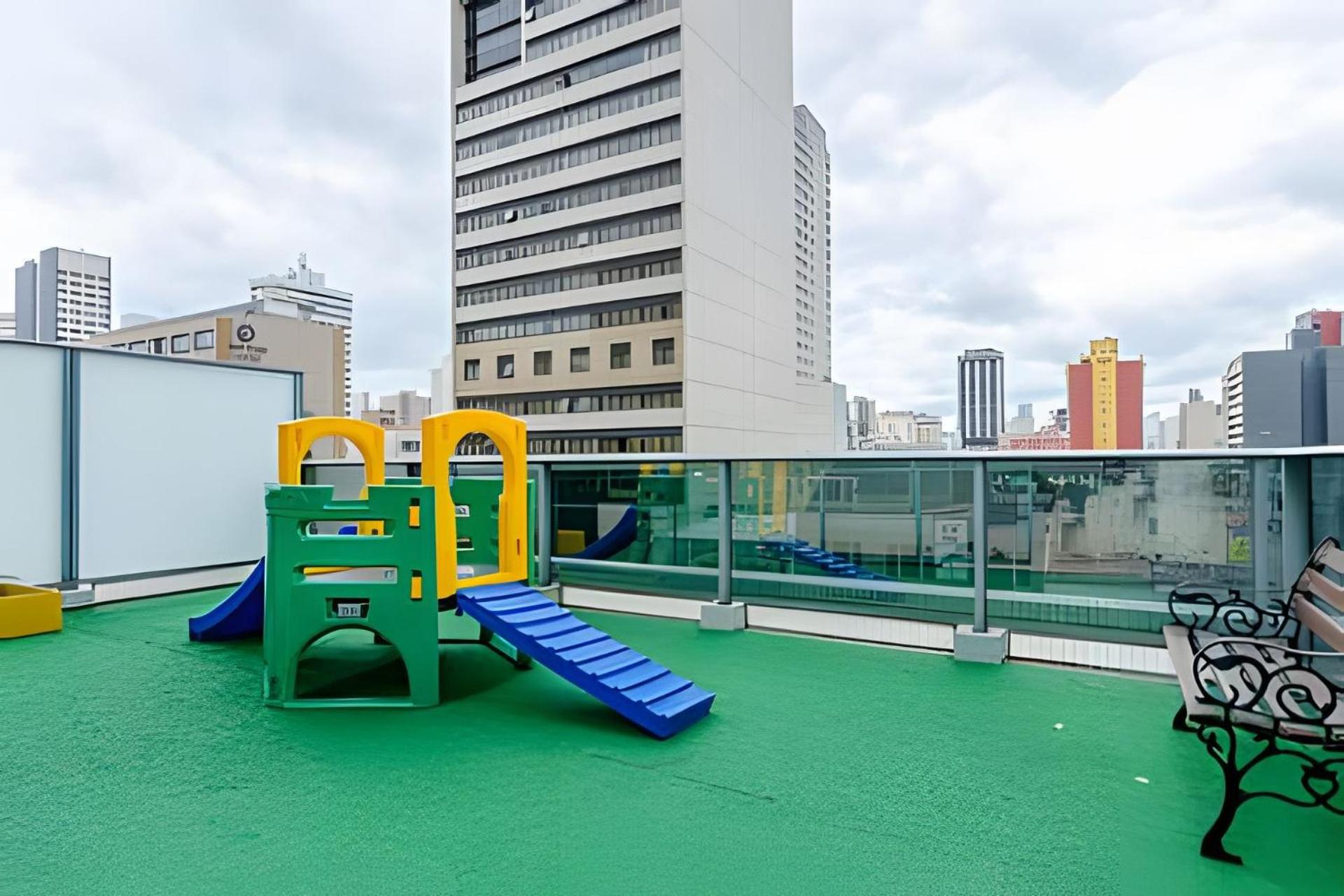 7th Avenue - Apartamentos UROOMS