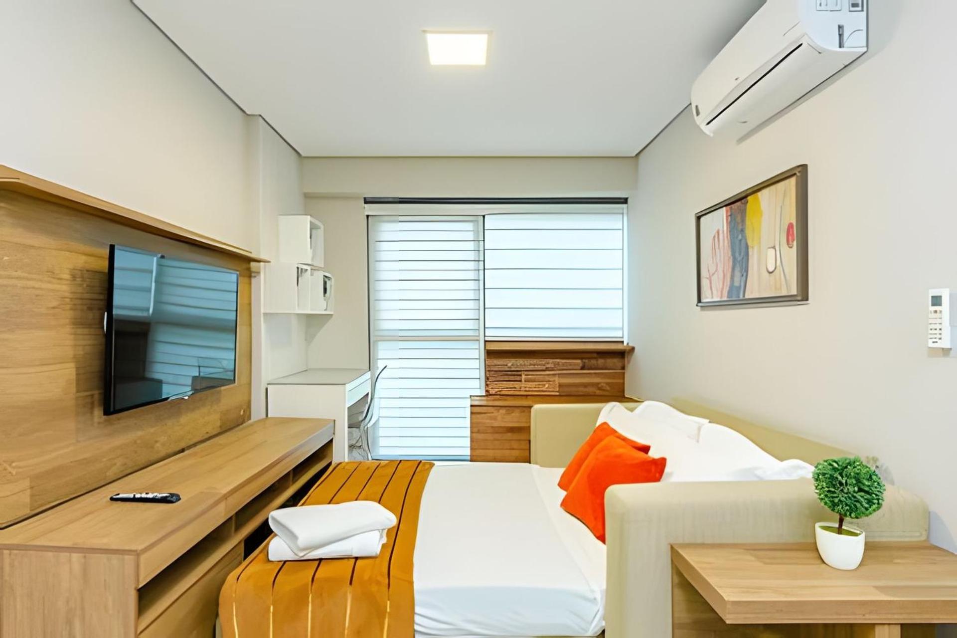 7th Avenue - Apartamentos UROOMS