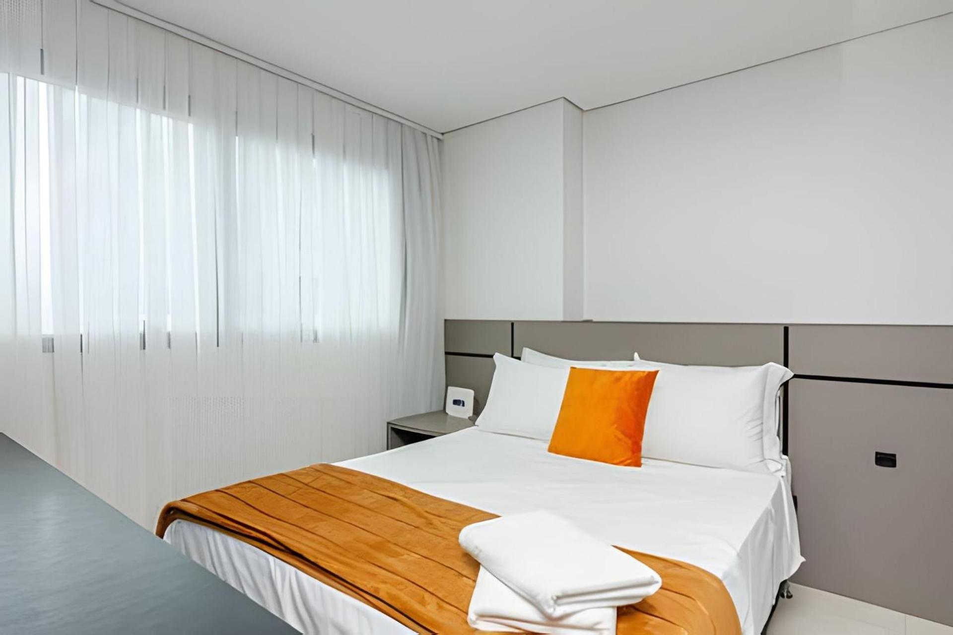 7th Avenue - Apartamentos UROOMS