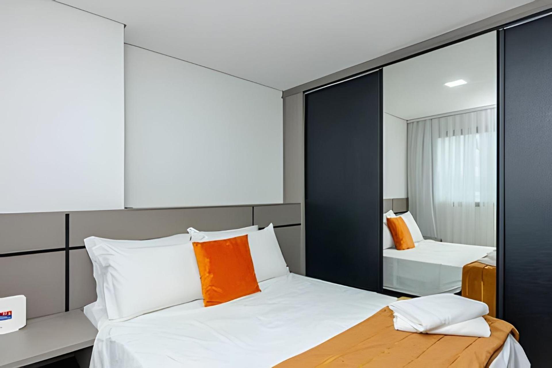 7th Avenue - Apartamentos UROOMS