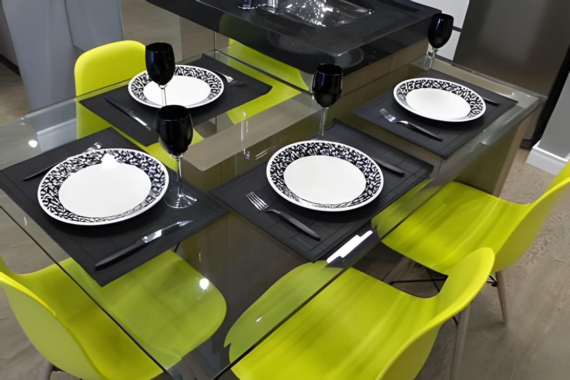 2 Quartos no Batel Soho, condo Clube Sky C Vaga by UROOMS
