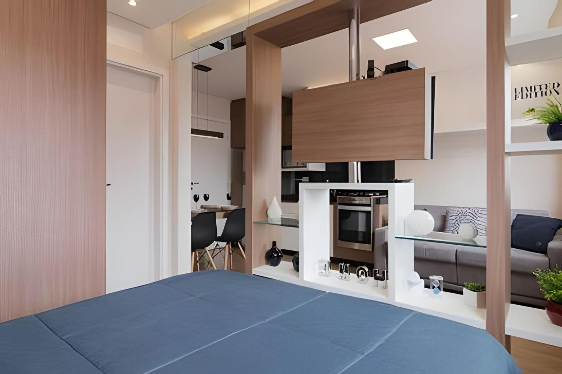 Studio prox shopping Curitiba Wifi, TV a Cabo e ar by UROOMS