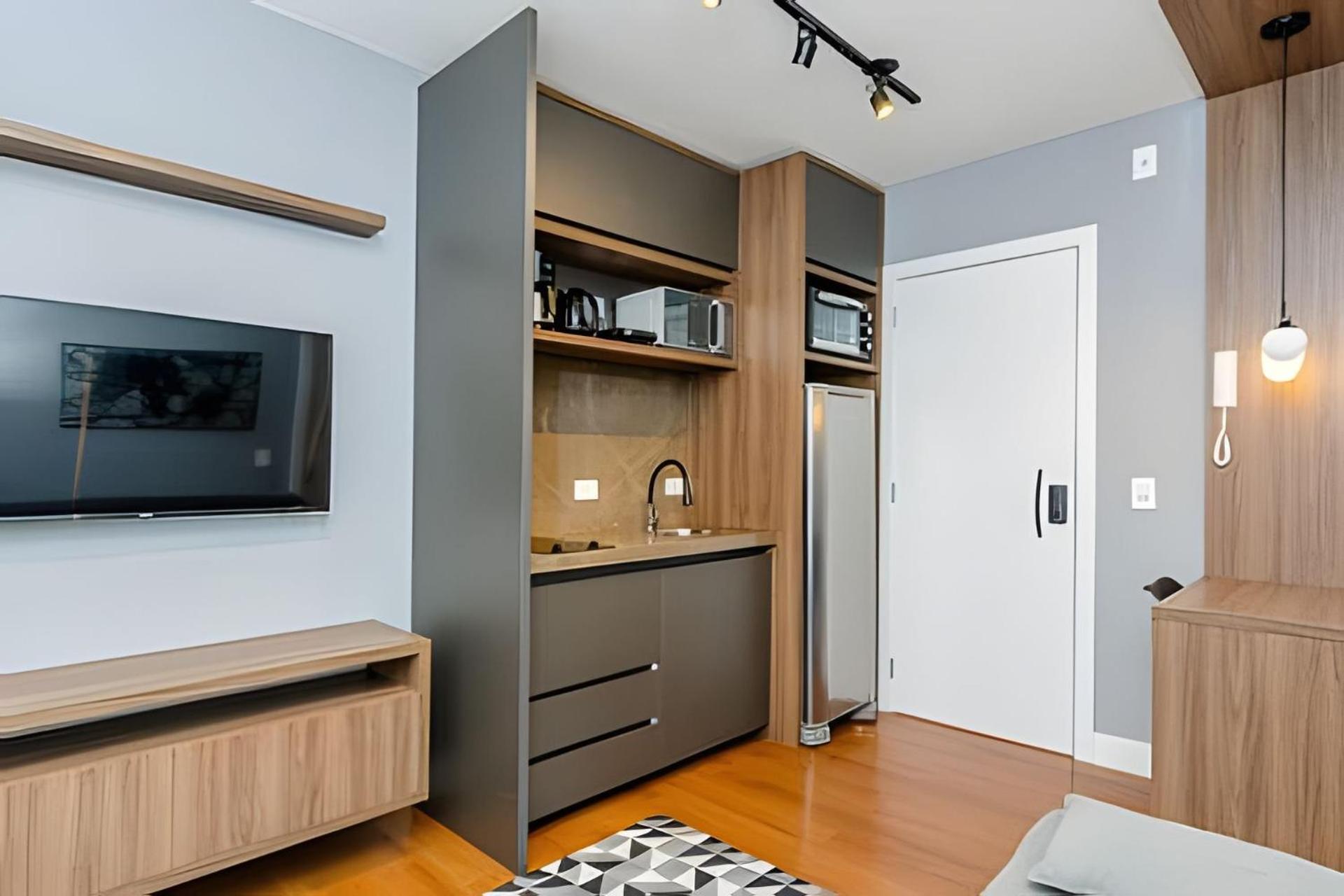 Easy Emiliano - Apartamentos UROOMS