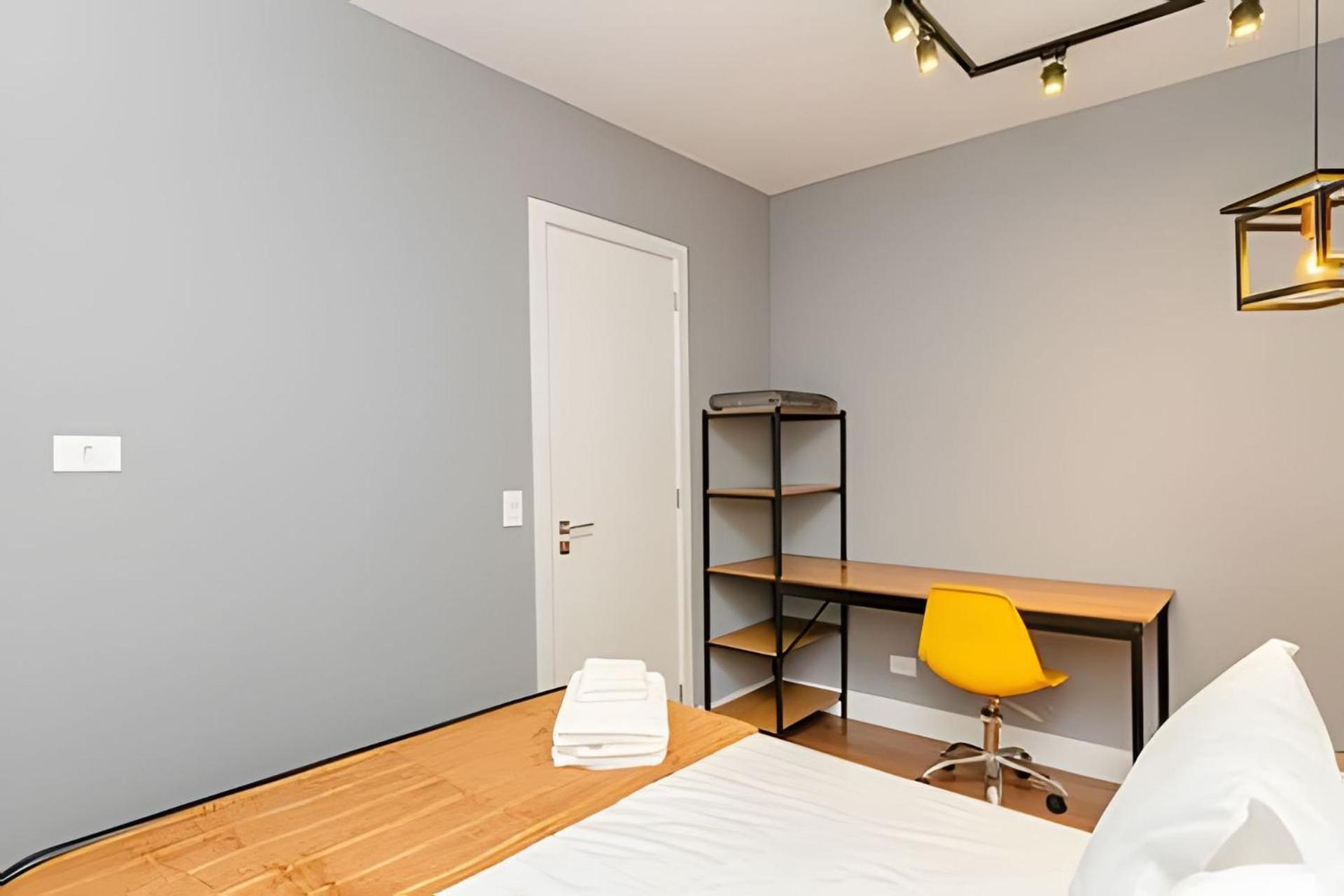 Easy Emiliano - Apartamentos UROOMS