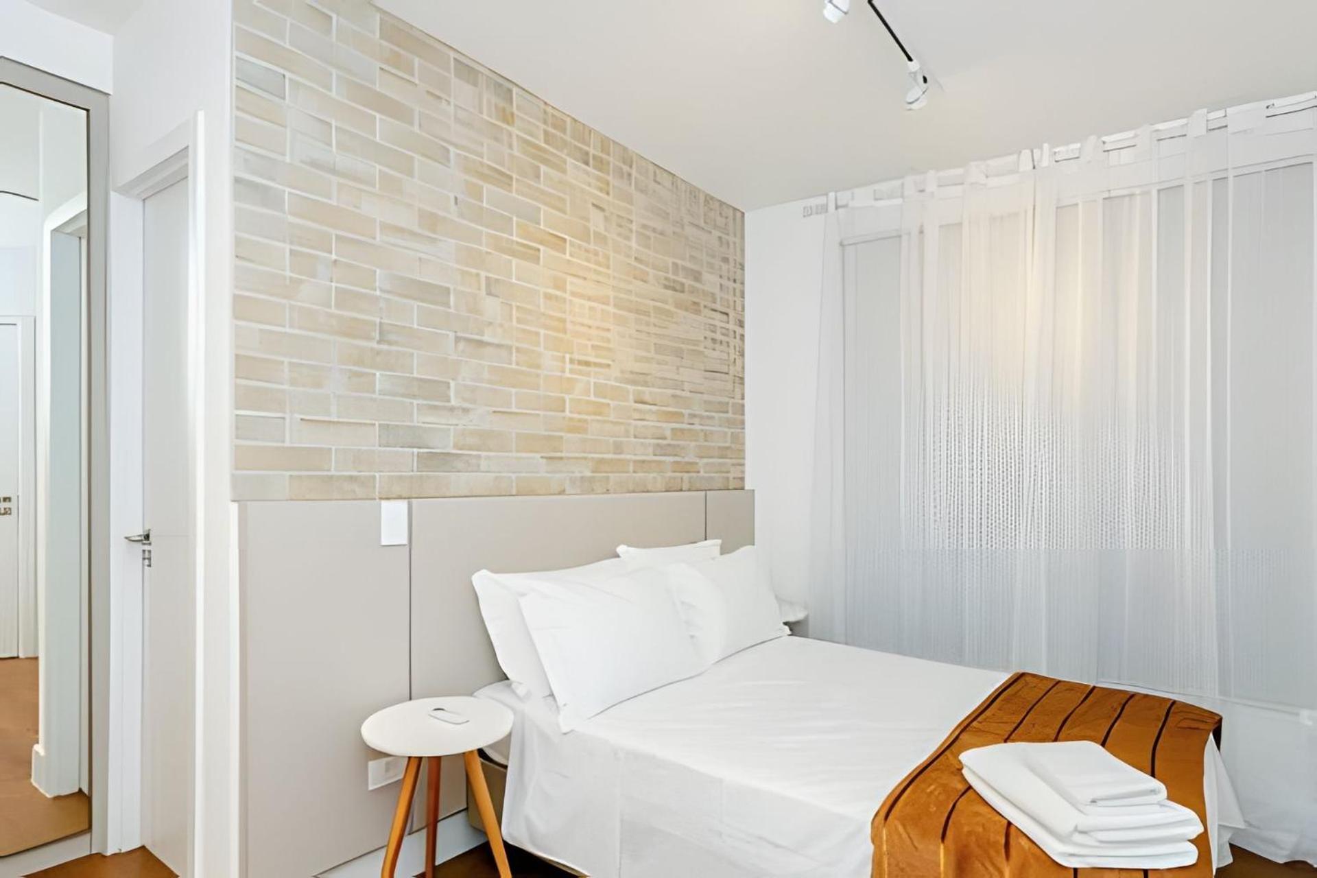 Easy Emiliano - Apartamentos UROOMS