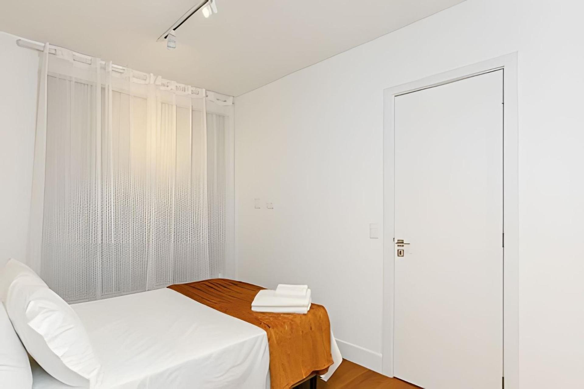 Easy Emiliano - Apartamentos UROOMS