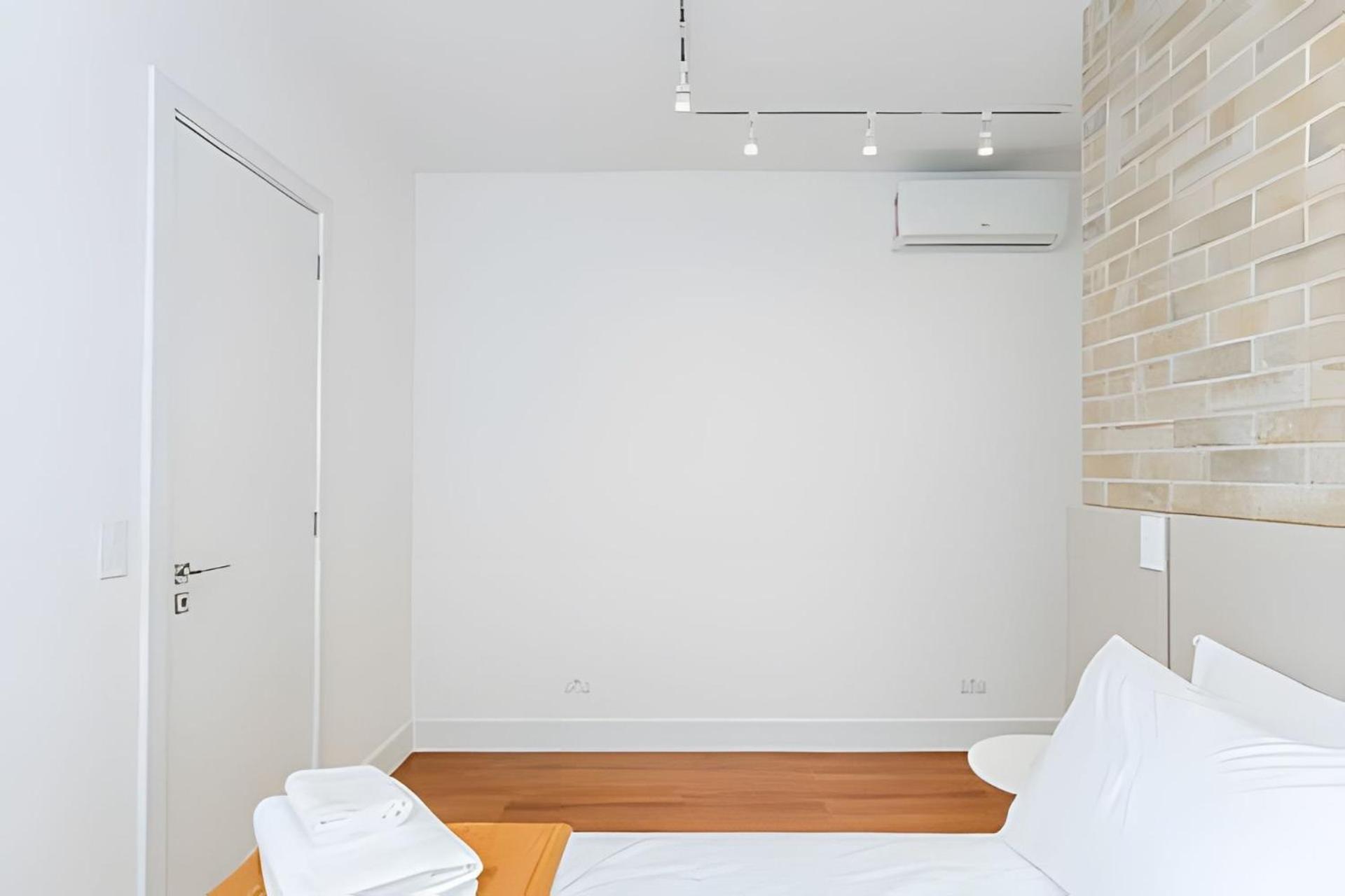 Easy Emiliano - Apartamentos UROOMS