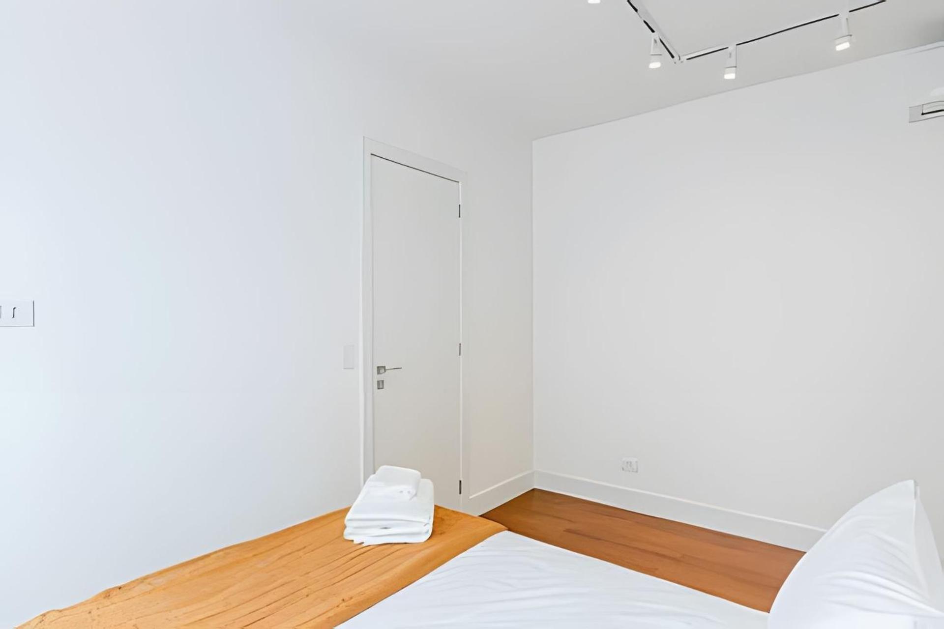 Easy Emiliano - Apartamentos UROOMS