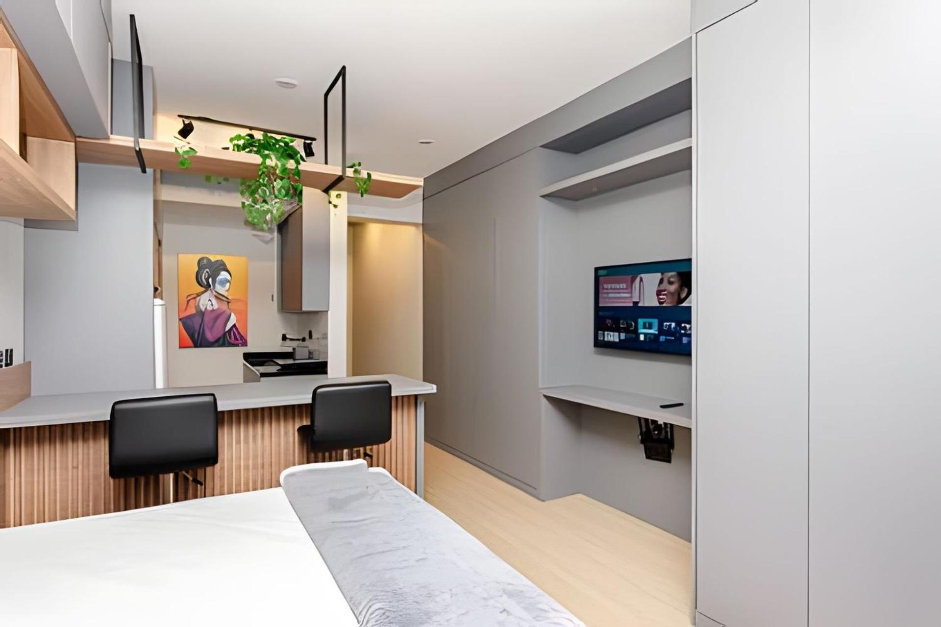 Studio incrível no Condo clube sky, batel soho by UROOMS