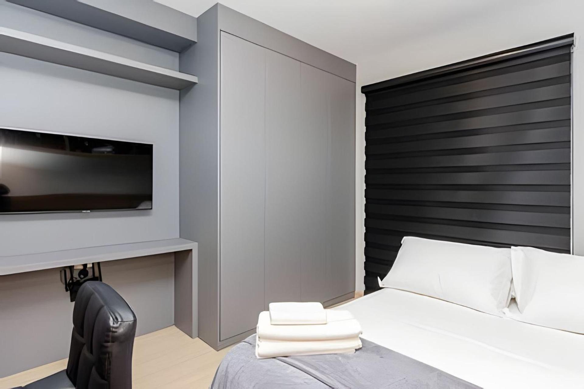 Studio incrível no Condo clube sky, batel soho by UROOMS