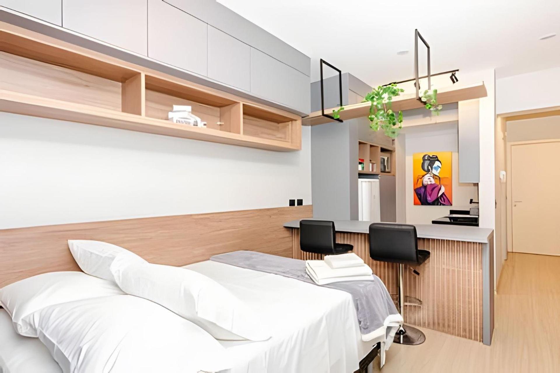 Studio incrível no Condo clube sky, batel soho by UROOMS