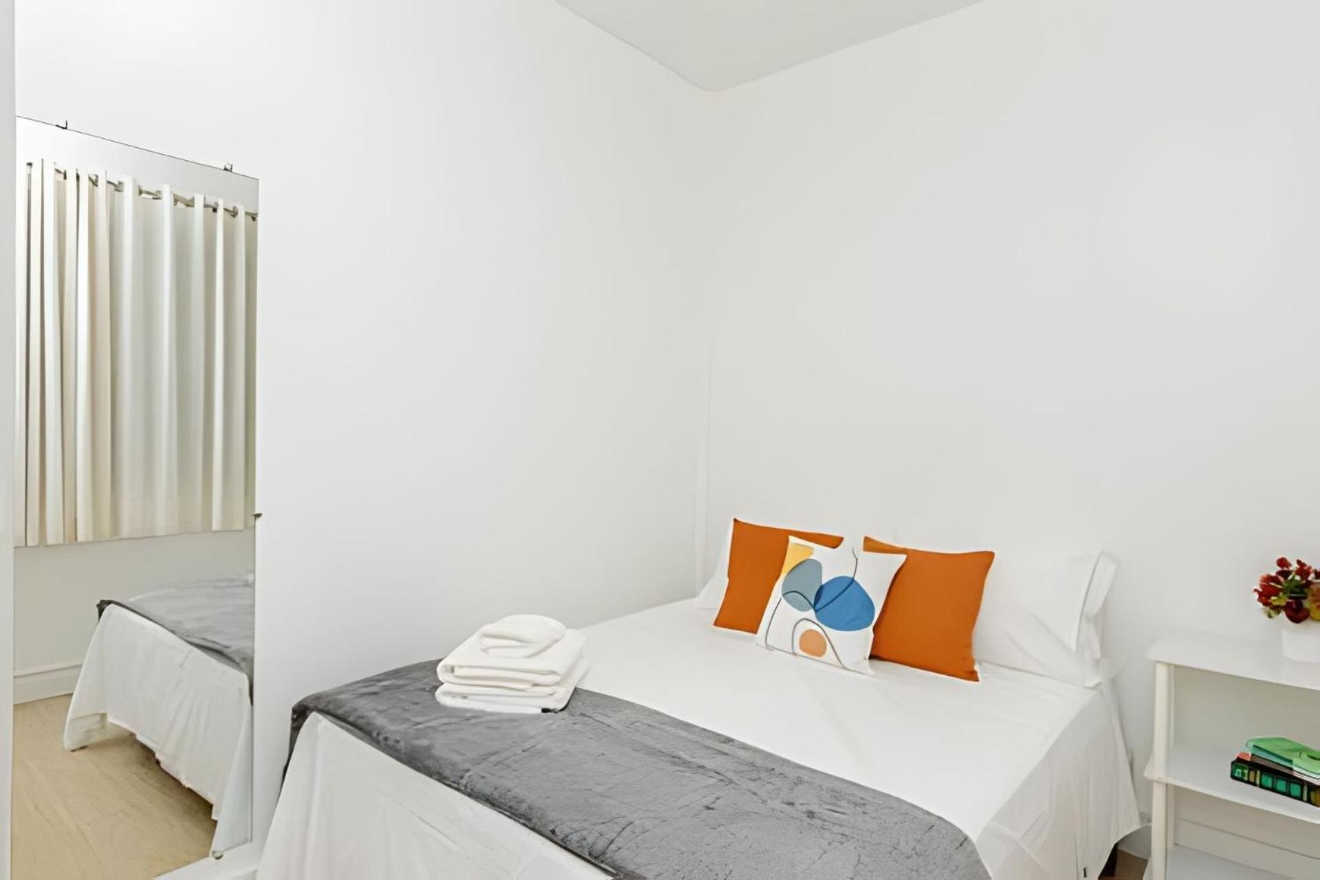 Três Quartos, Gigante e confortável Prox Hard Rock by UROOMS