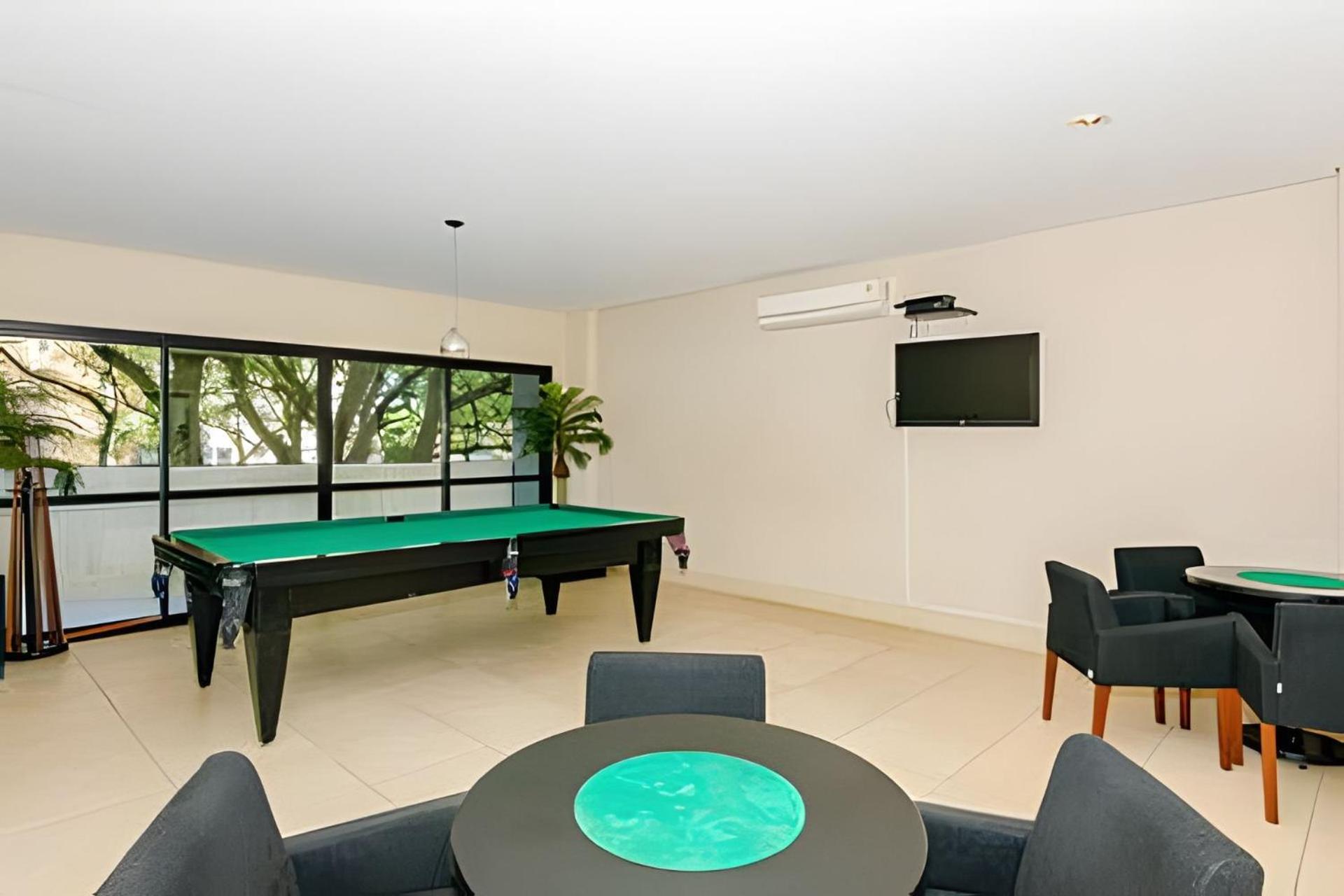 Studio incrível no Condo clube sky, batel soho by UROOMS