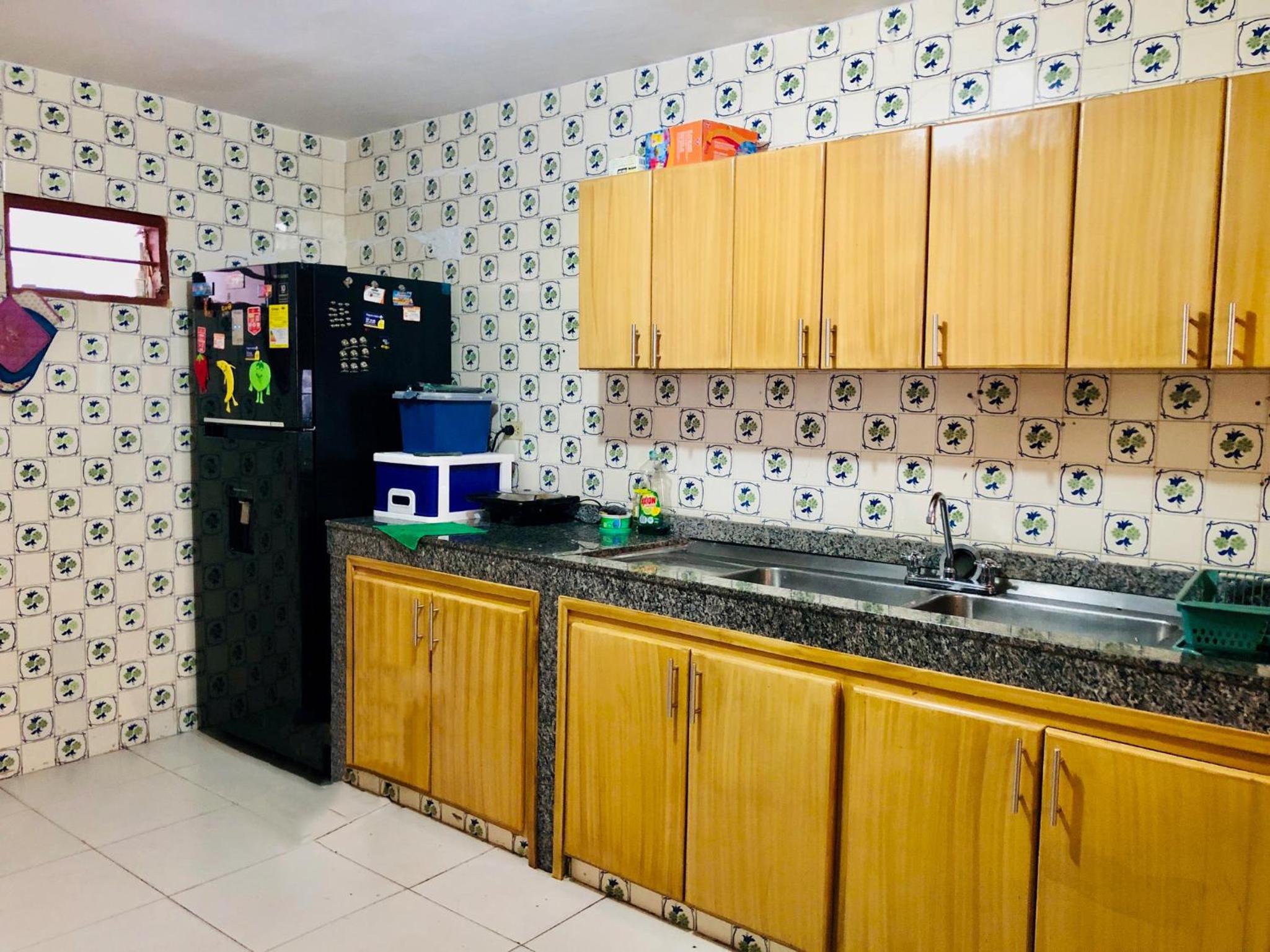 Casa Nora casa amplia con aire acondicionado para familias y grupos WiFi y parking cubierto