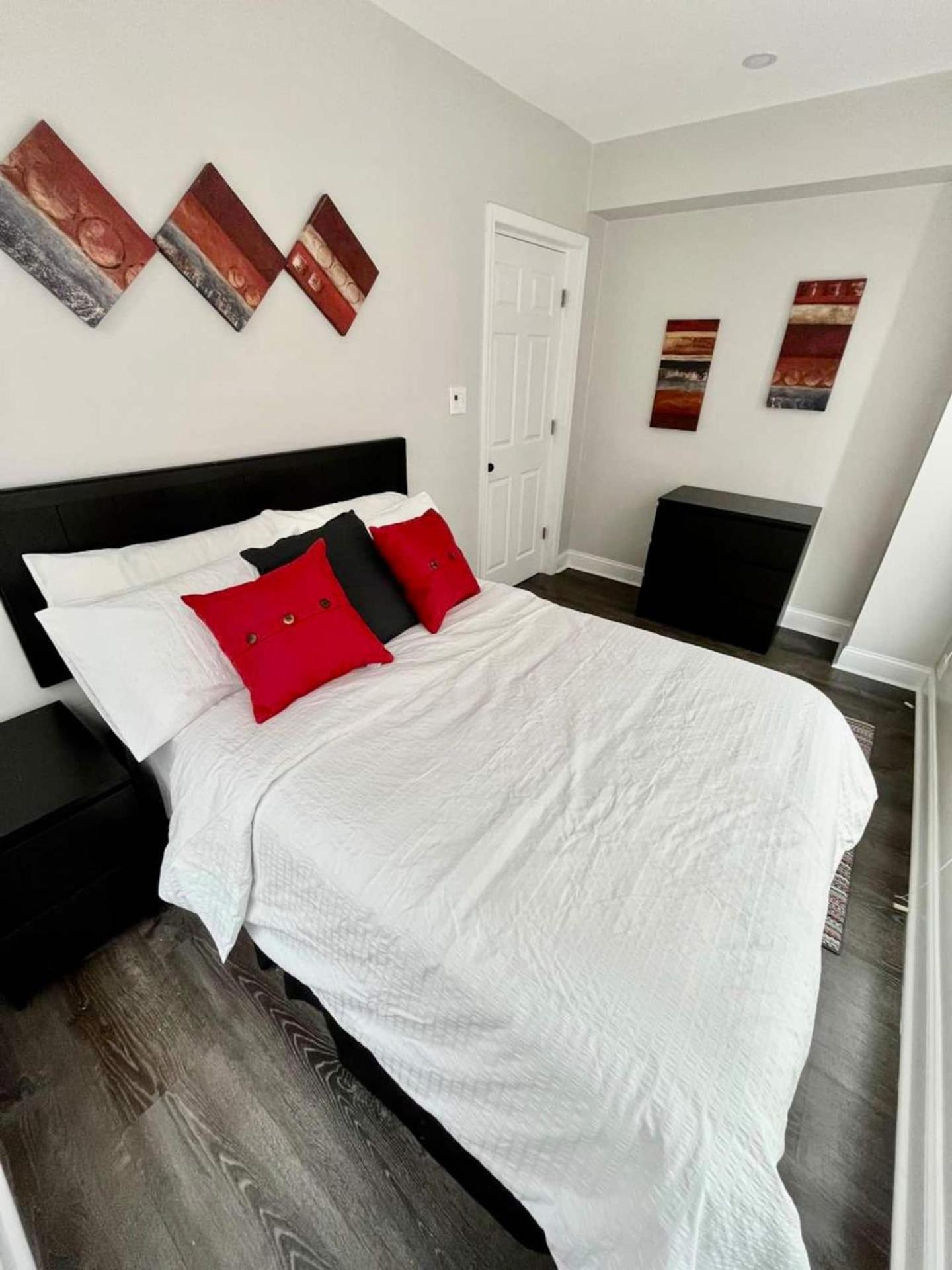 Sweet Casa - Fully Equipped 4br & Free Parking view 3