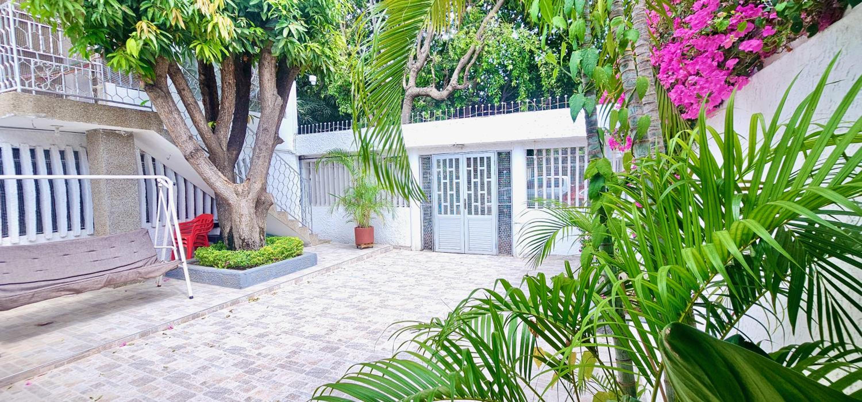 Casa Nora casa amplia con aire acondicionado para familias y grupos WiFi y parking cubierto