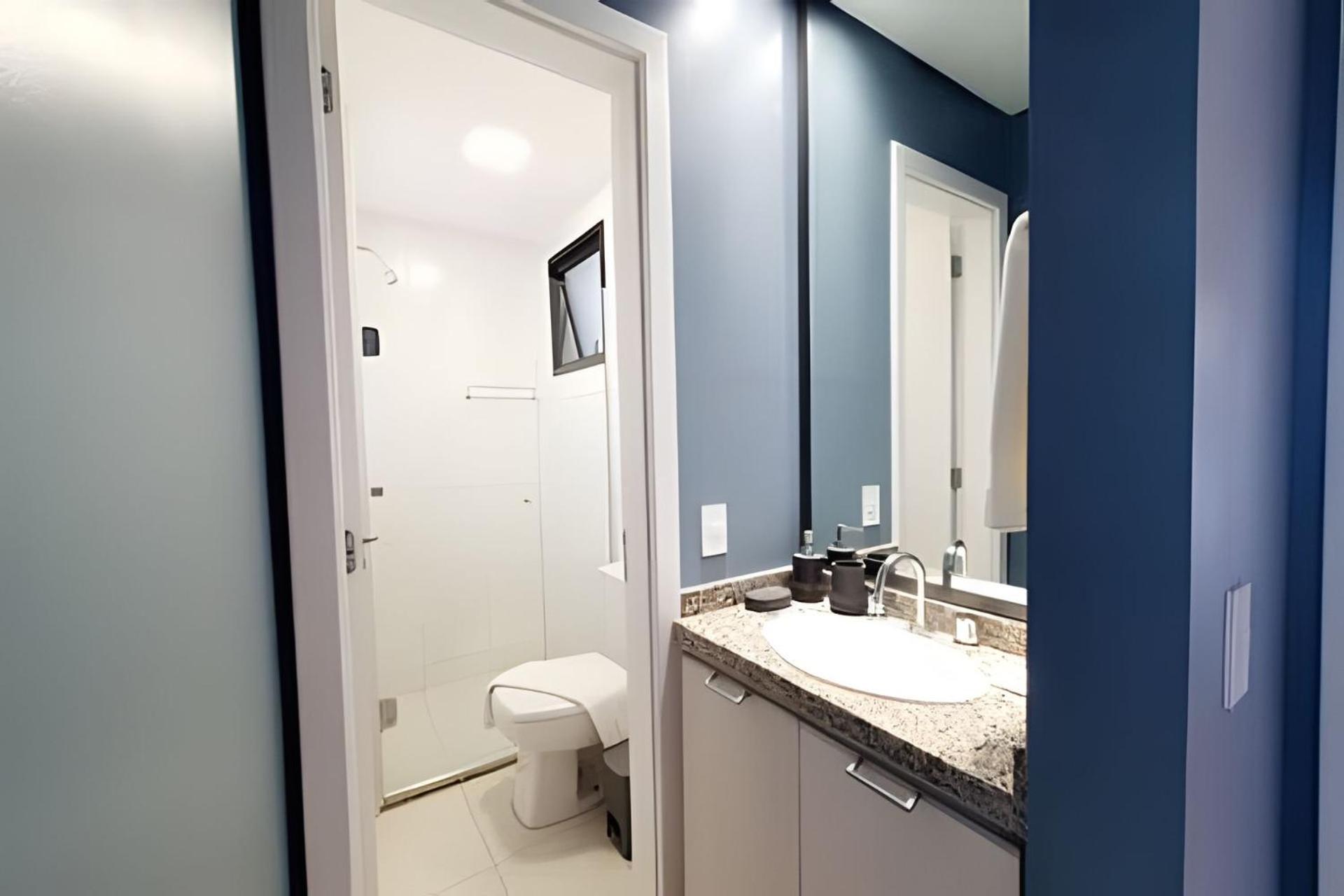 Dois quartos condomínio clube de luxo Sky com vaga by UROOMS
