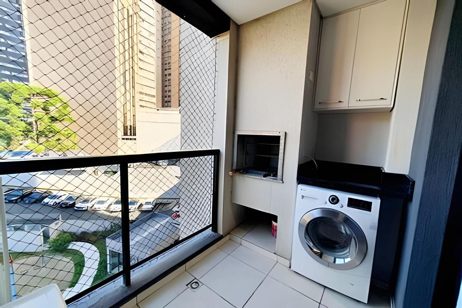 Dois quartos condomínio clube de luxo Sky com vaga by UROOMS