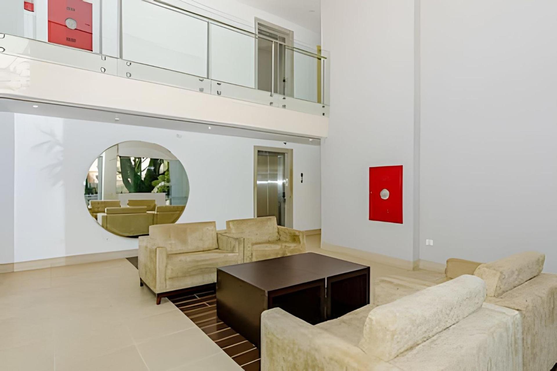 Dois quartos condomínio clube de luxo Sky com vaga by UROOMS