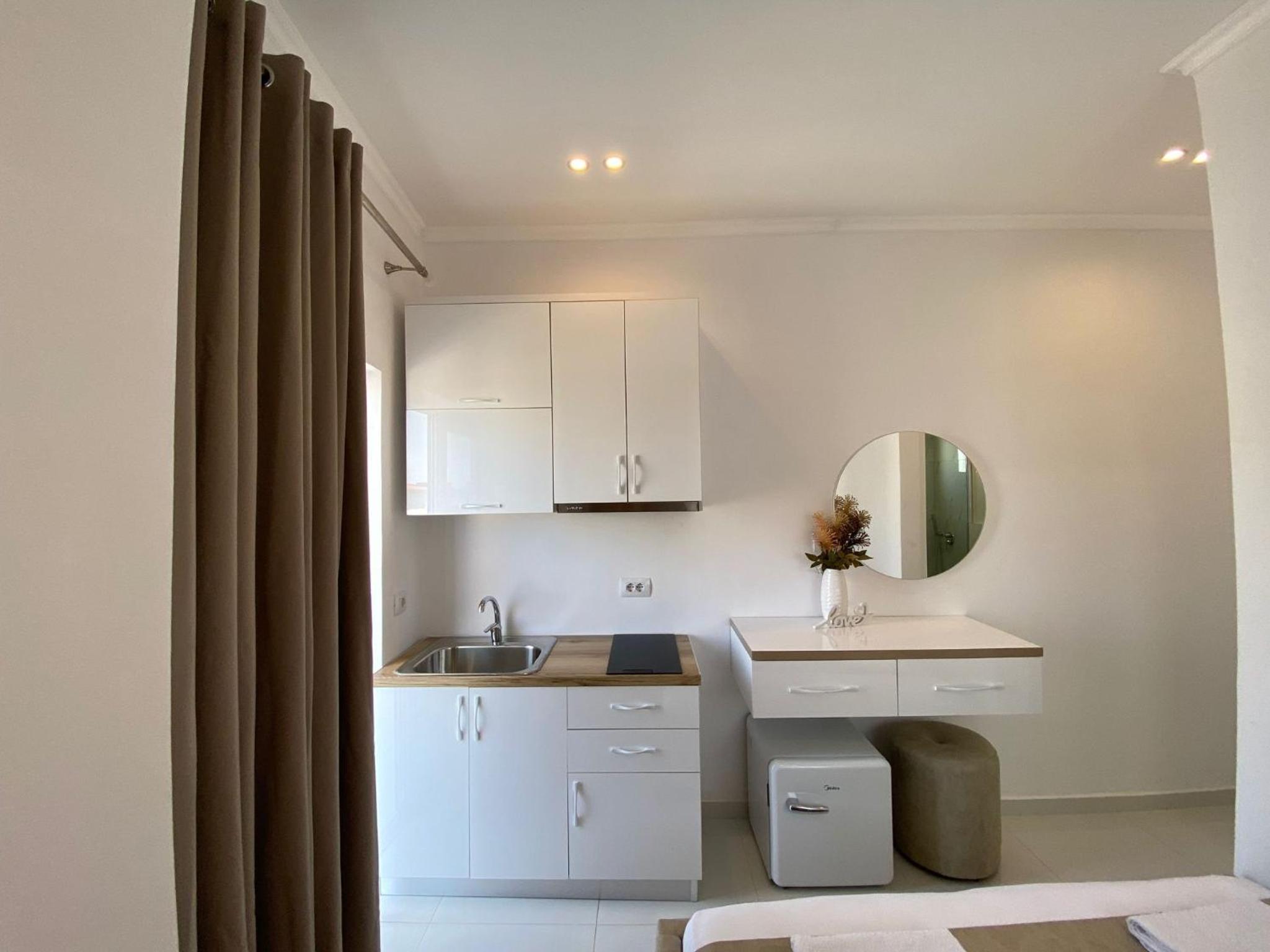 Niko Apartments Room 1