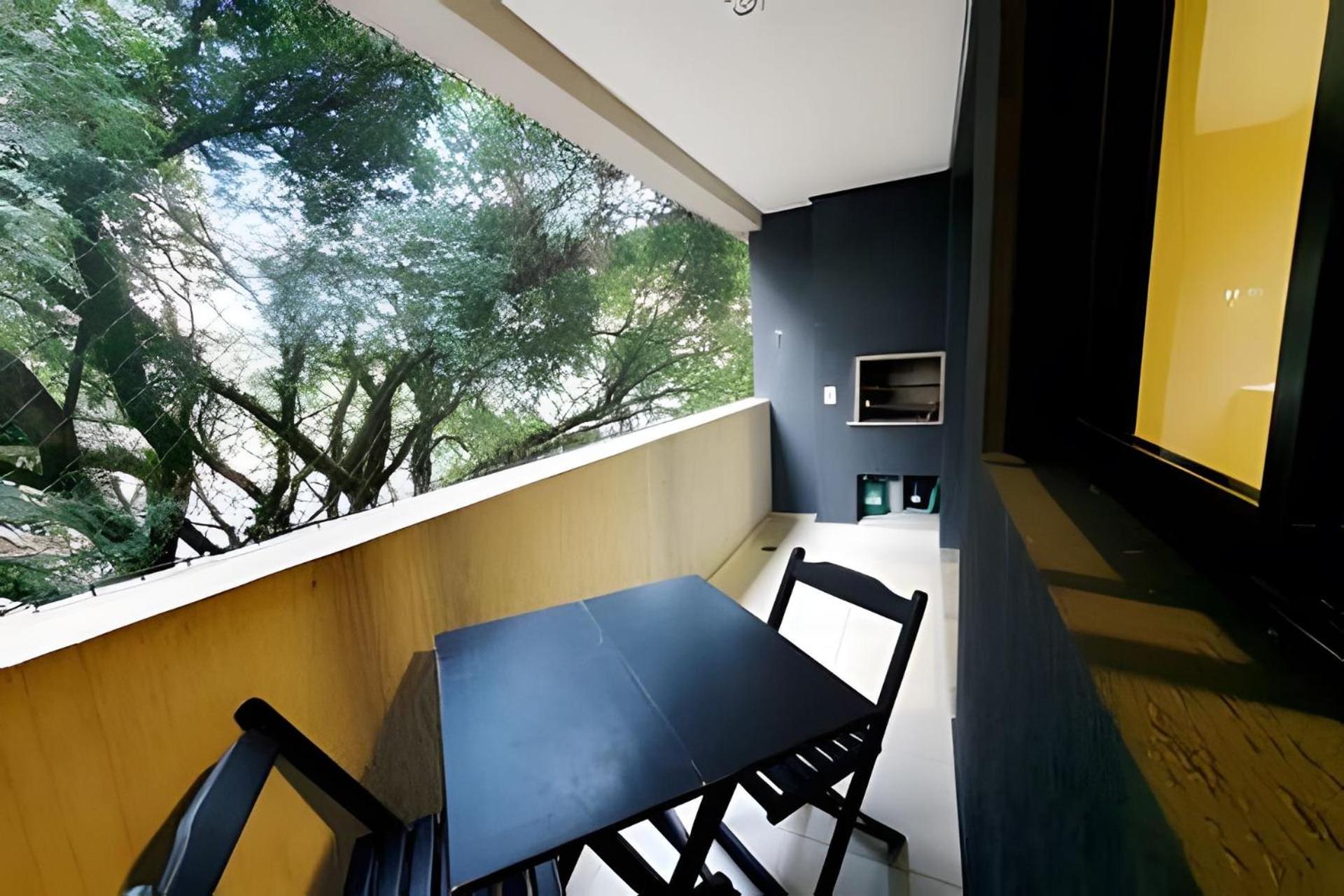 1 quarto, cheio de estilo, condo club Sky com vaga by UROOMS