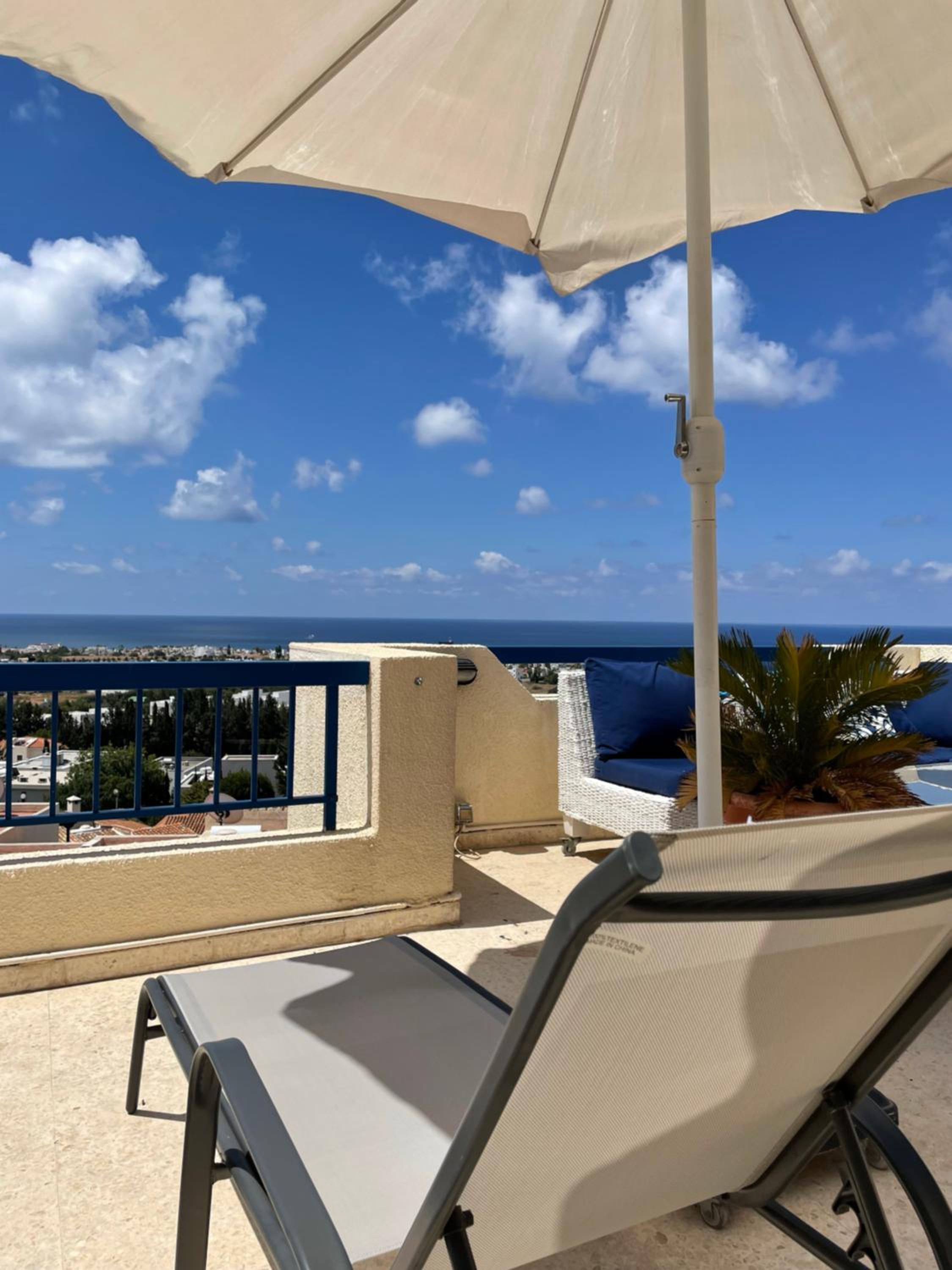 Sea View Penthouse-Style
