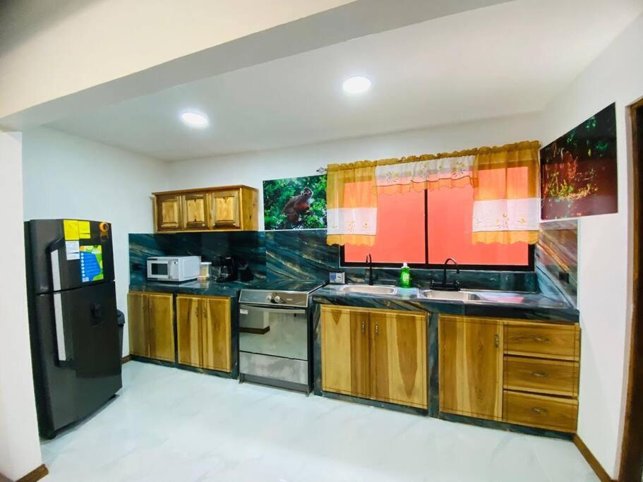 Bernis House with Jacuzzi