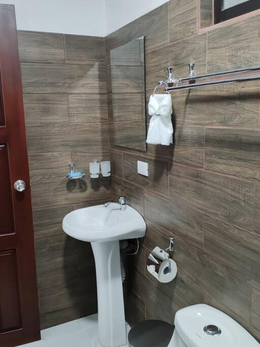 Bernis House with Jacuzzi