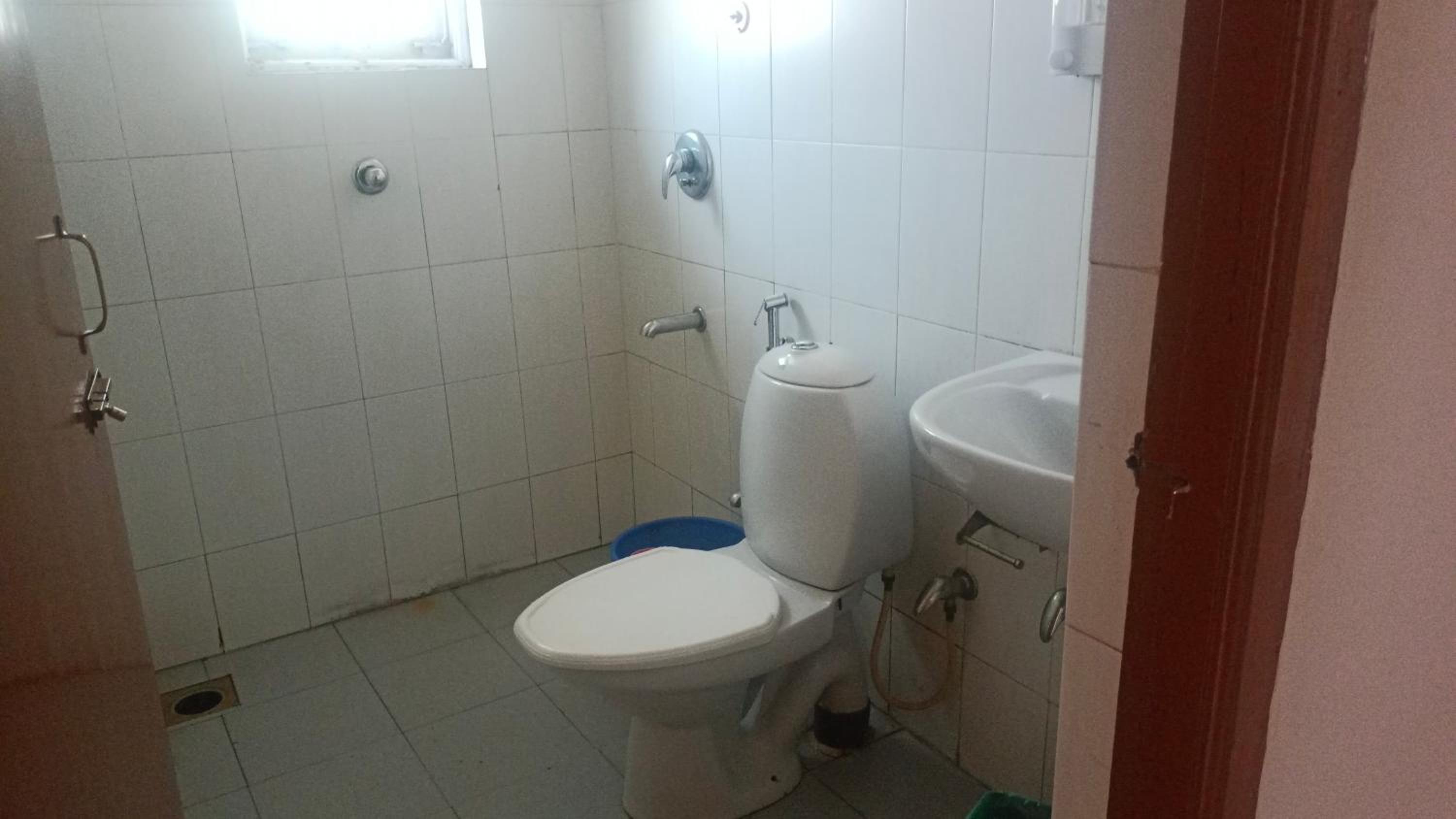 Ronne's Little Baga service apartments view 4