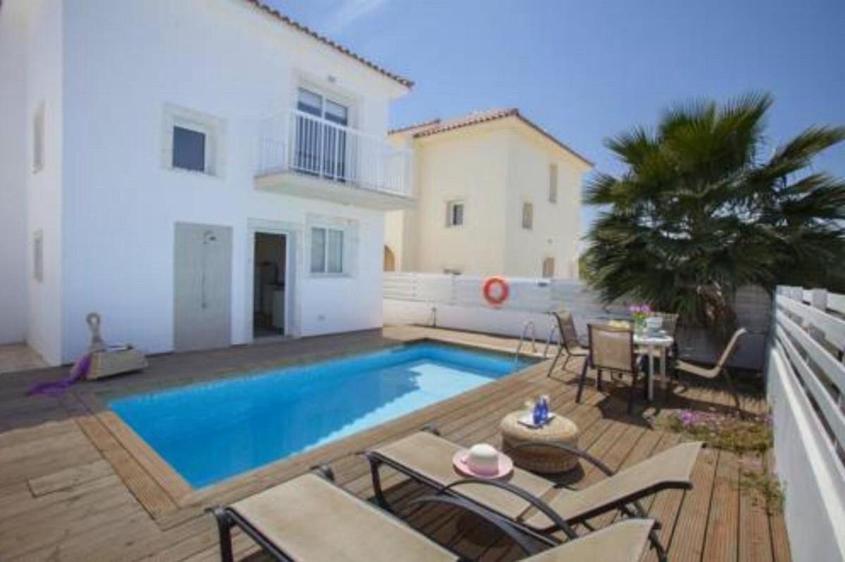 Ammos Pernera Villa