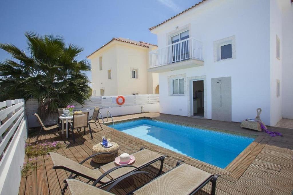 Ammos Pernera Villa