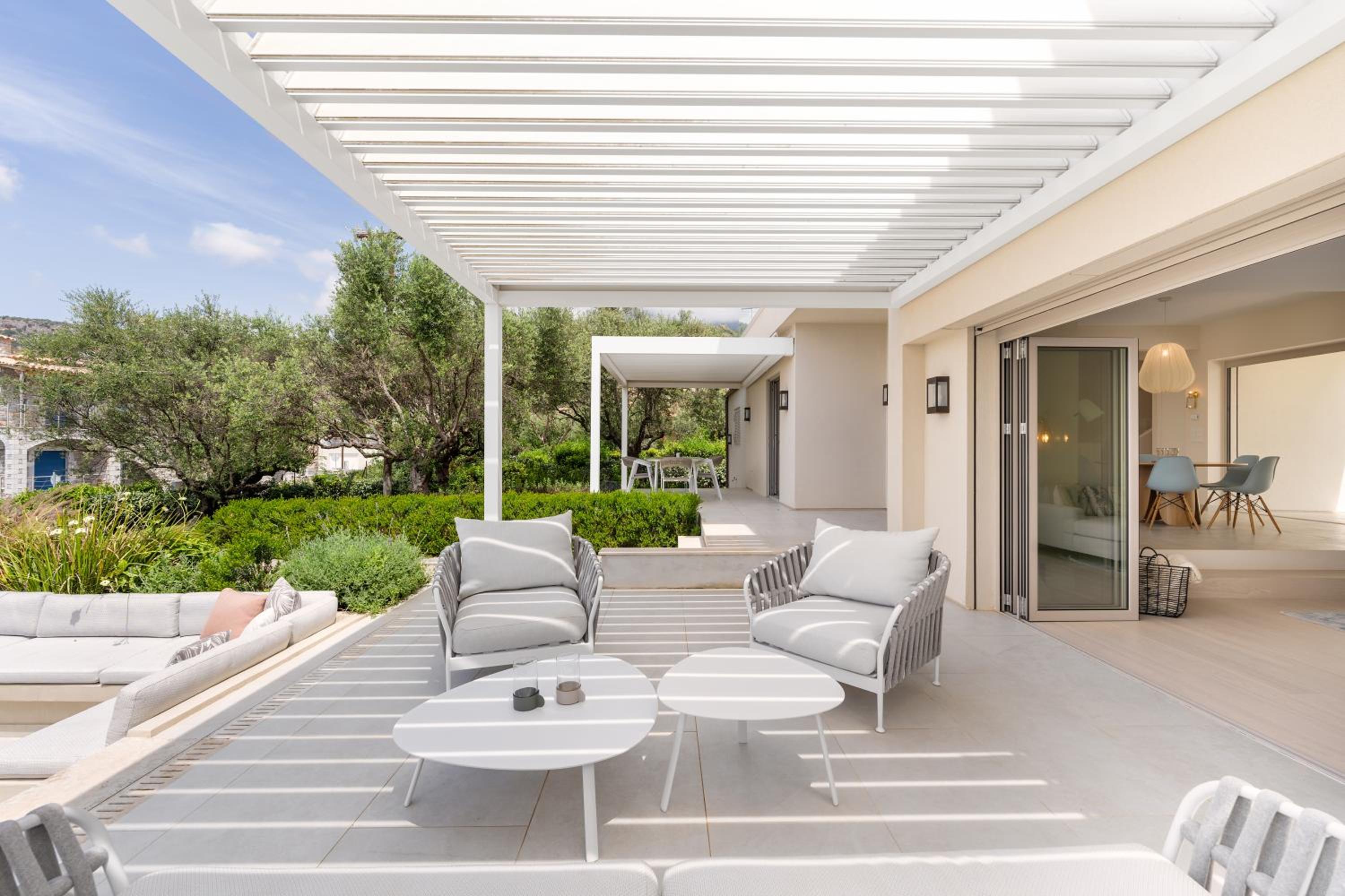 Kalogria Residence
