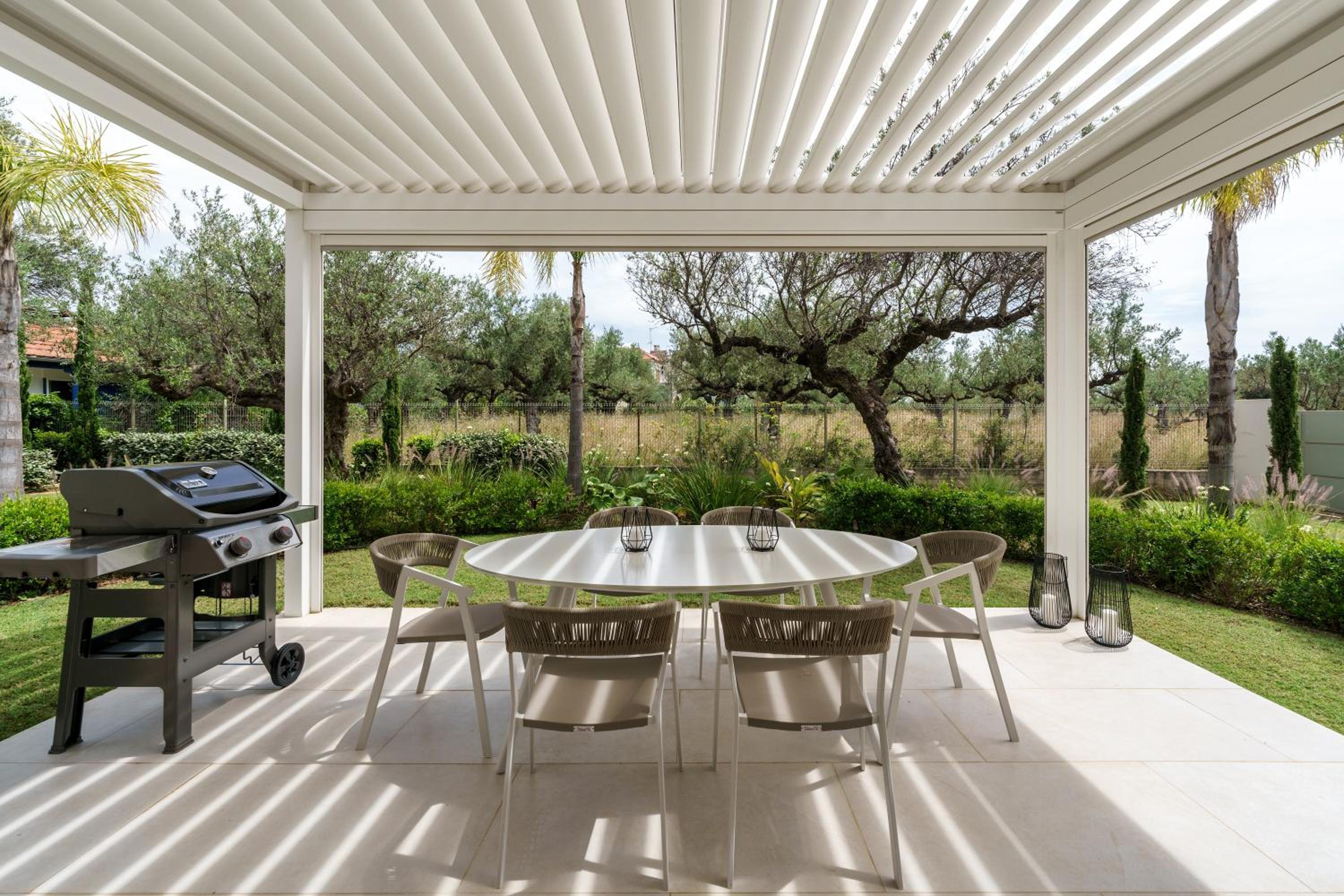 Kalogria Residence