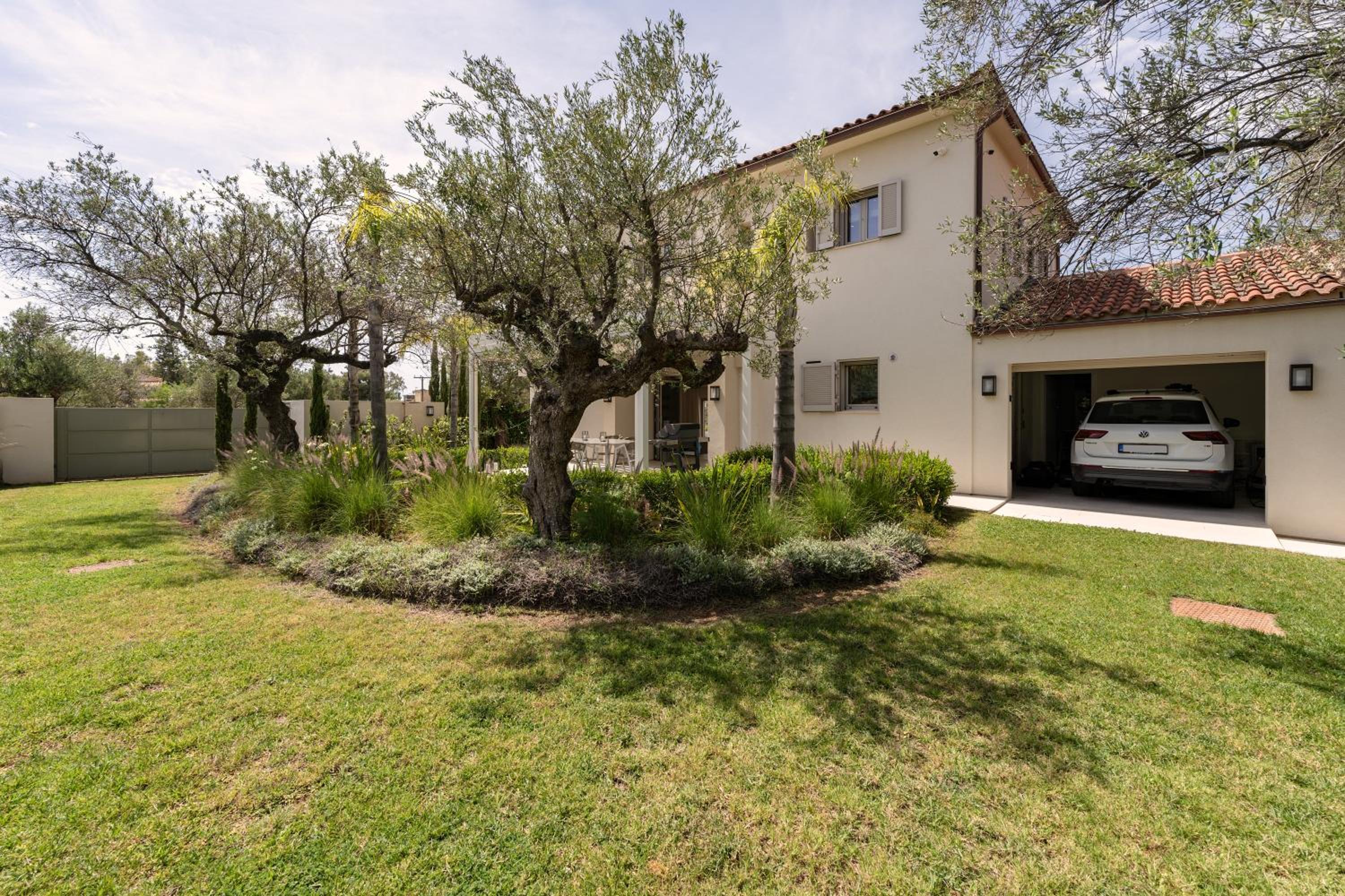Kalogria Residence