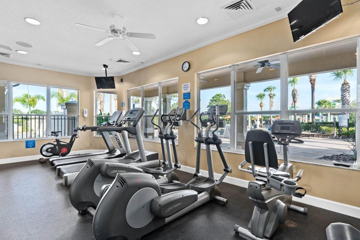 2 bed 2 bath Condo First Floor Windsor Hills