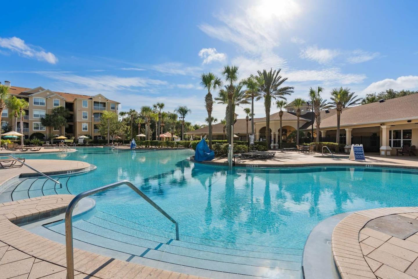2 bed 2 bath Condo First Floor Windsor Hills