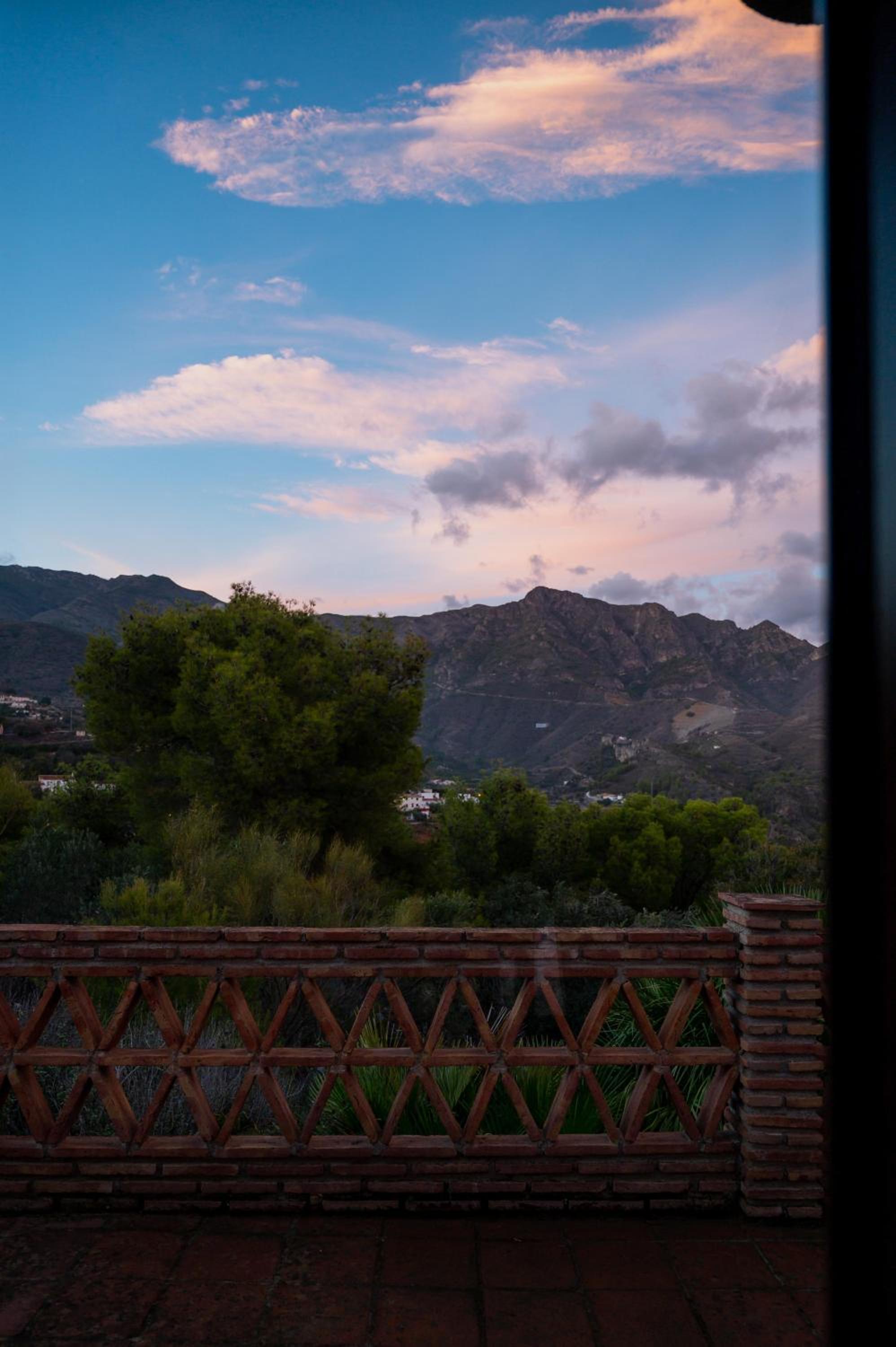 RentitSpain - La Alpujarra Granadina - Cortijos Fandango Confort y Montañas
