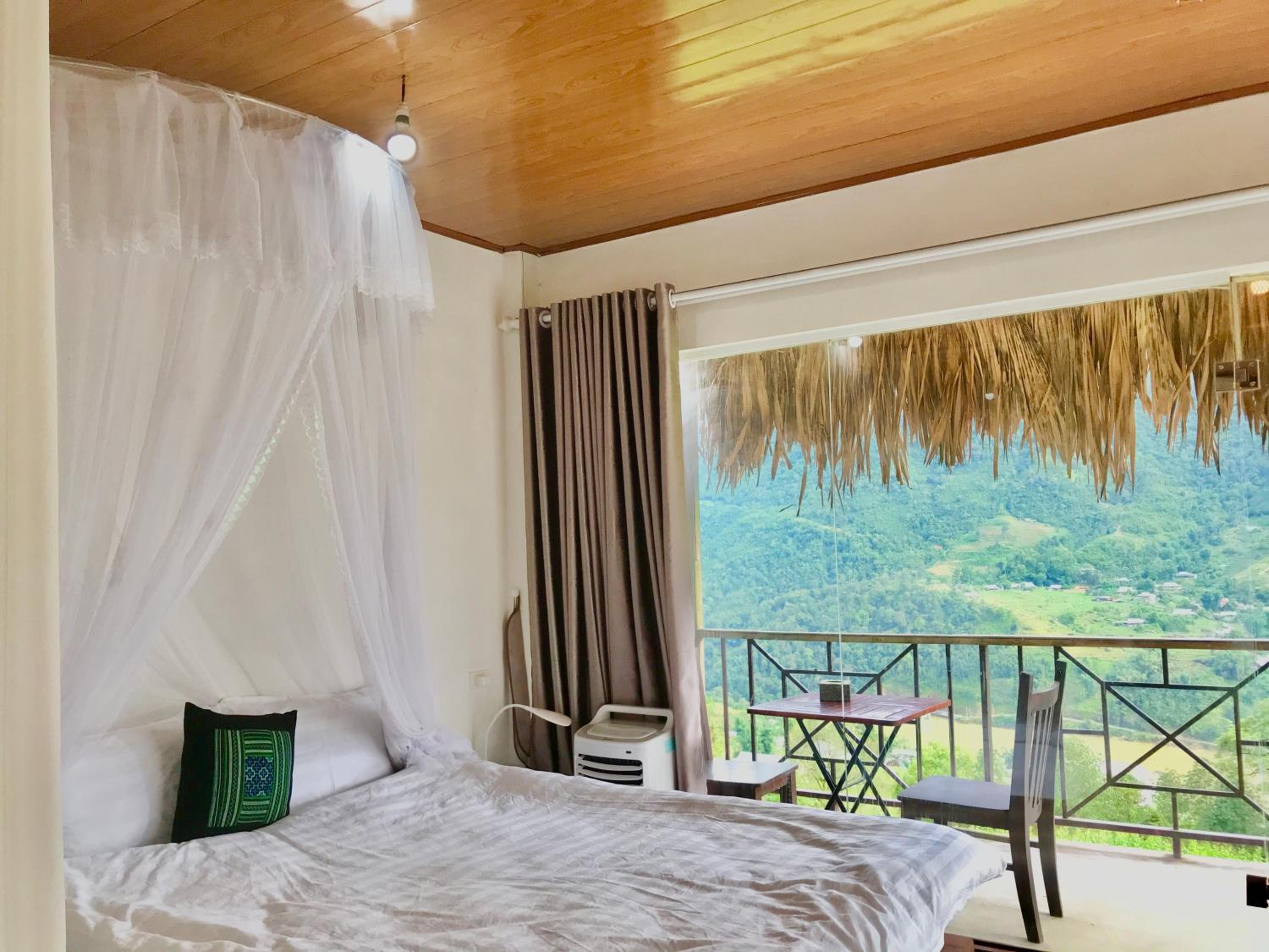 Larosa Homestay