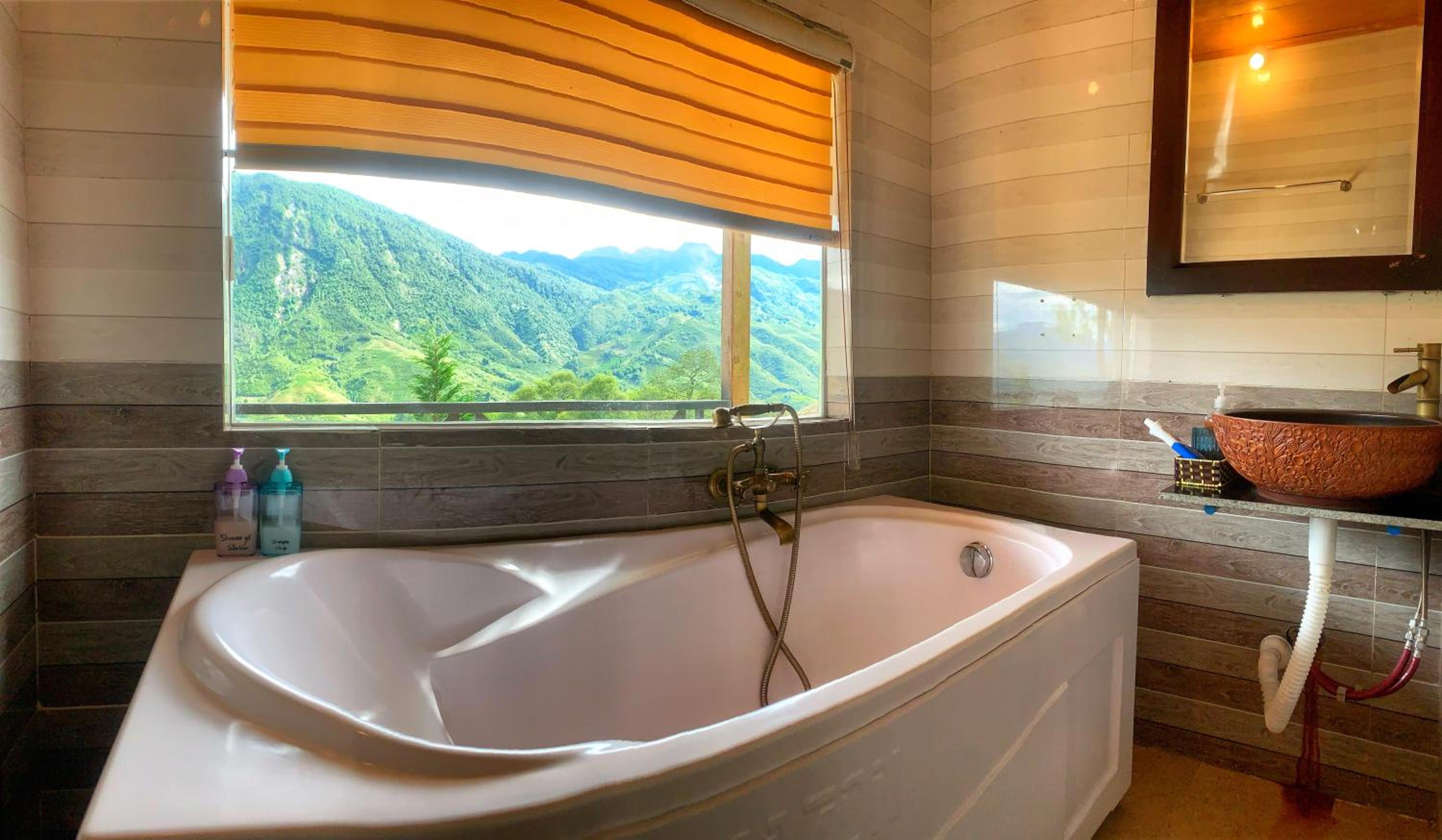 Larosa Homestay