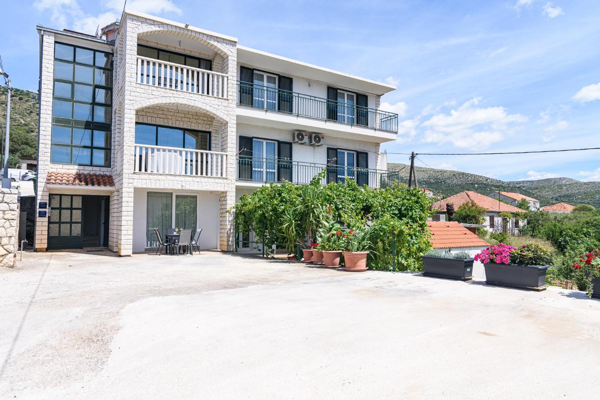 Apartments Eva