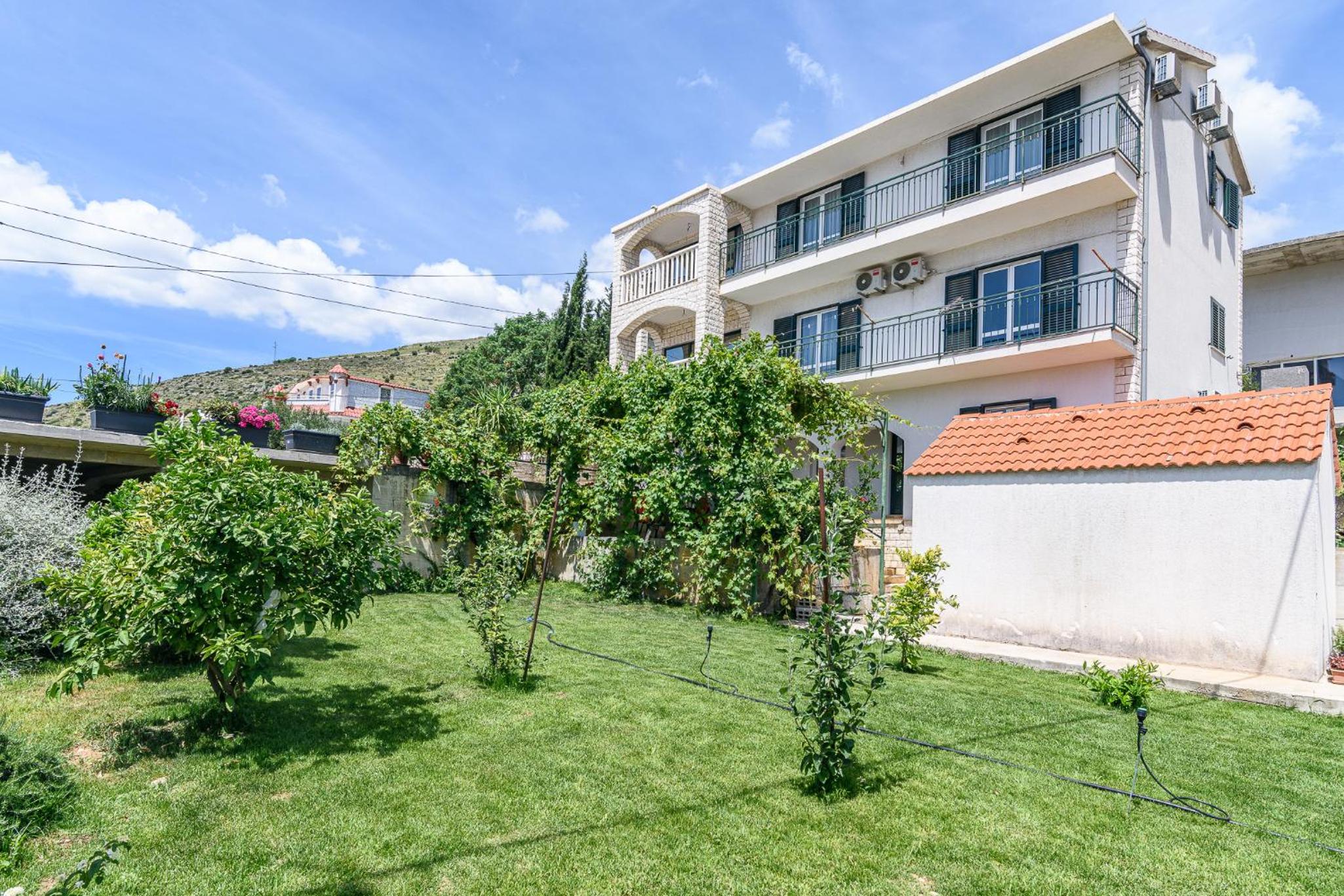 Apartments Eva